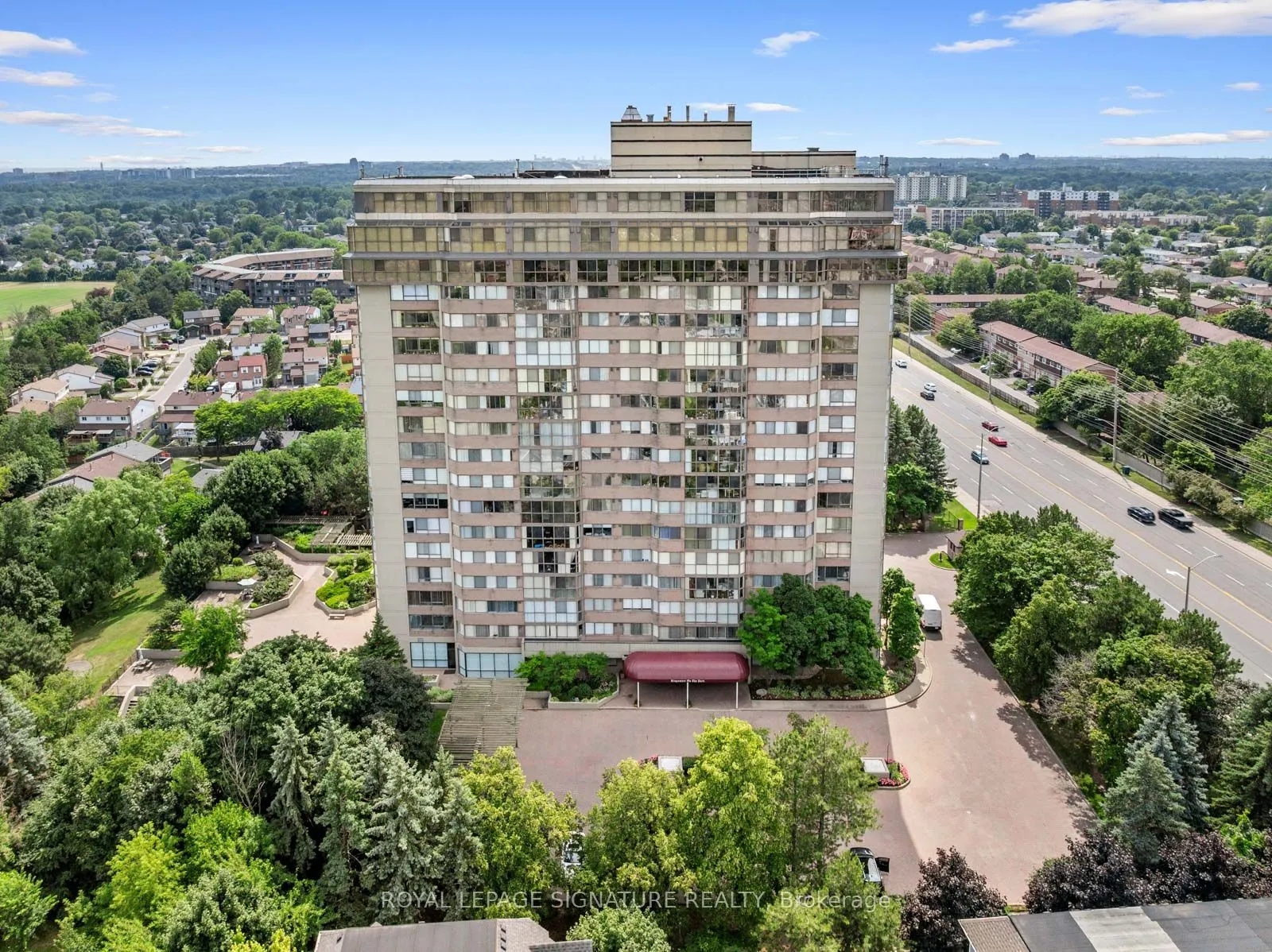 880 Dundas Street W, #LPH4