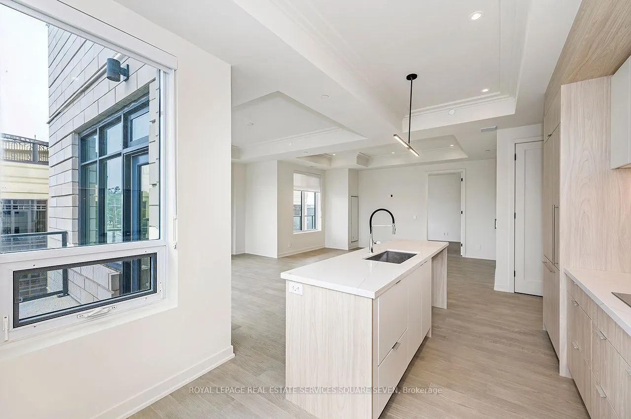 123 Maurice Drive, #412