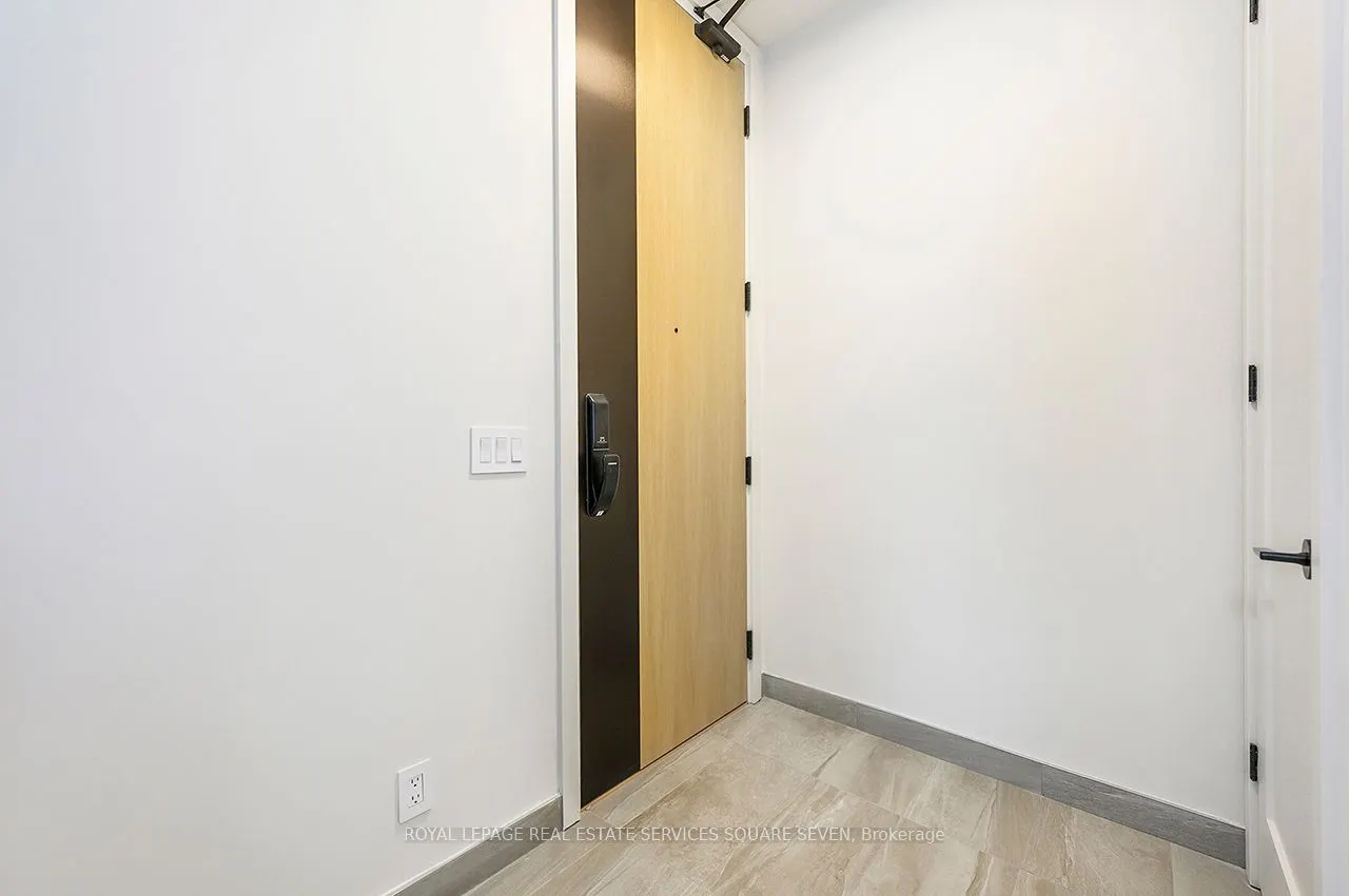 123 Maurice Drive, #412