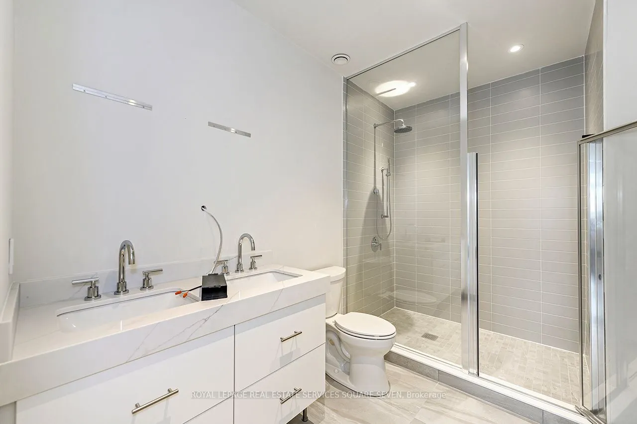 123 Maurice Drive, #412