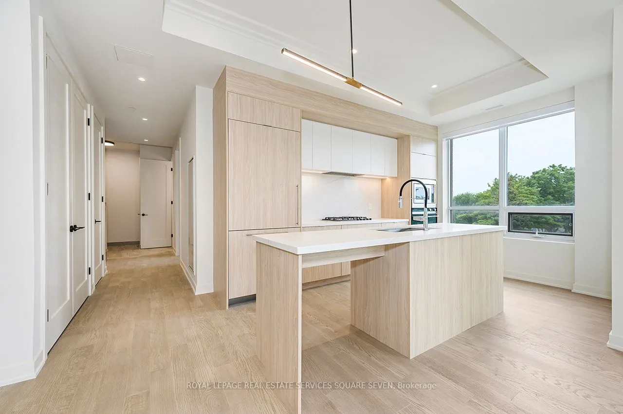 123 Maurice Drive, #412