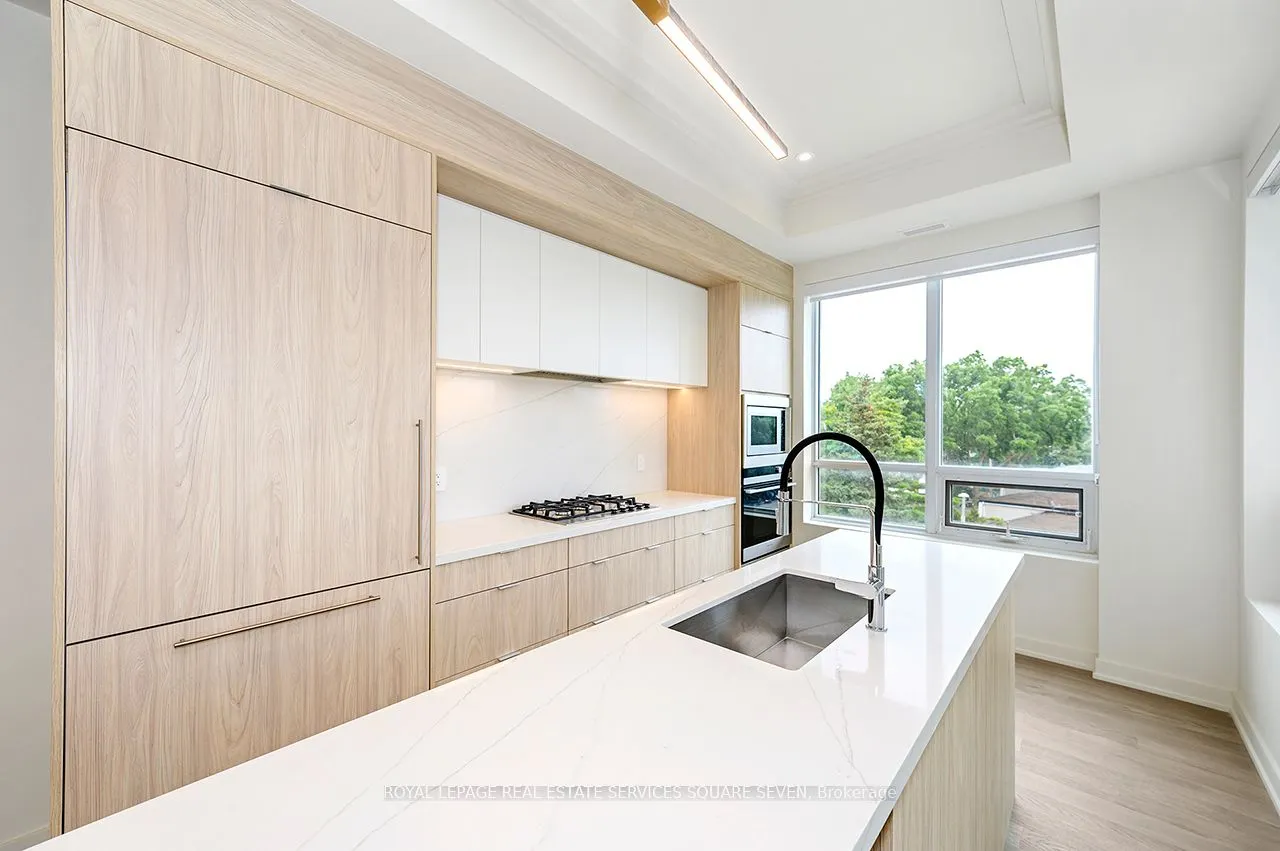 123 Maurice Drive, #412