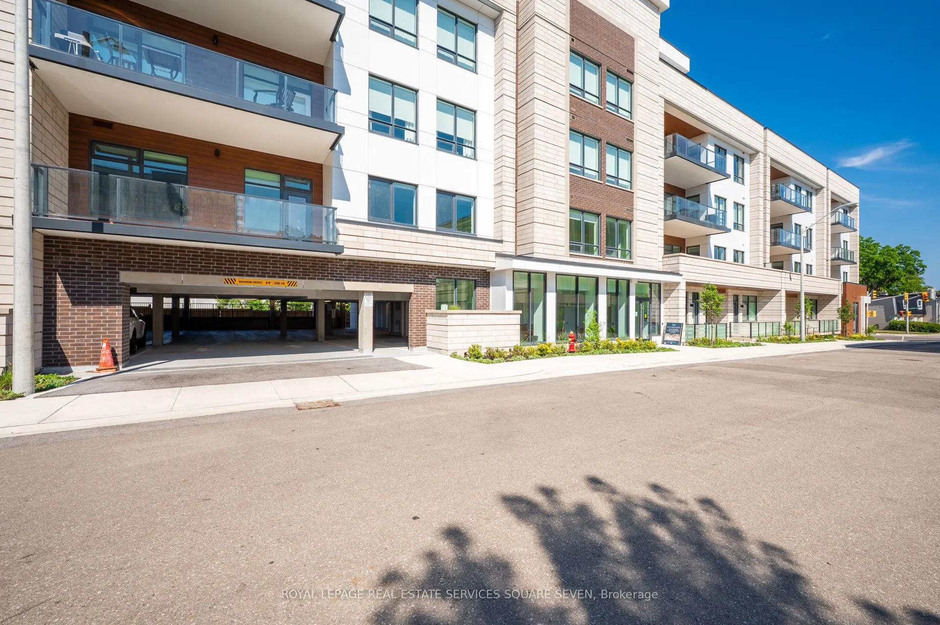 123 Maurice Drive, #412