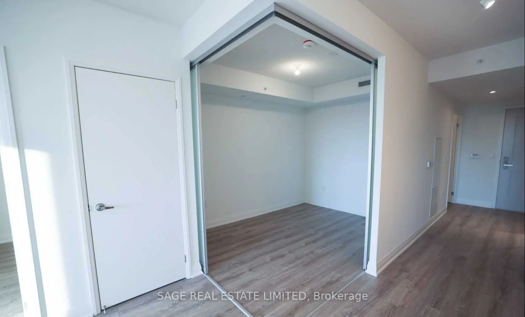 10 Gibbs Road, #625