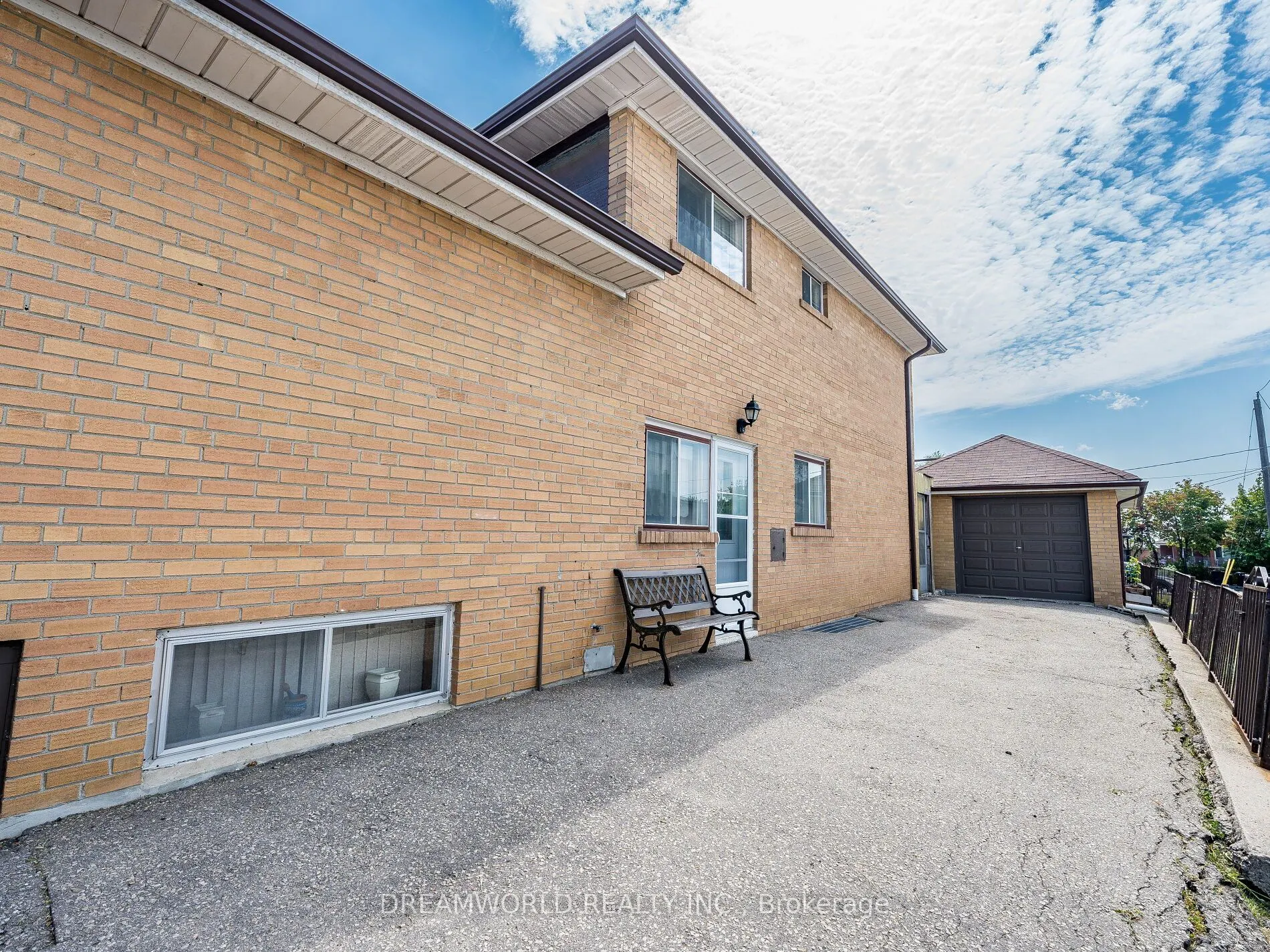 1 Friary Court