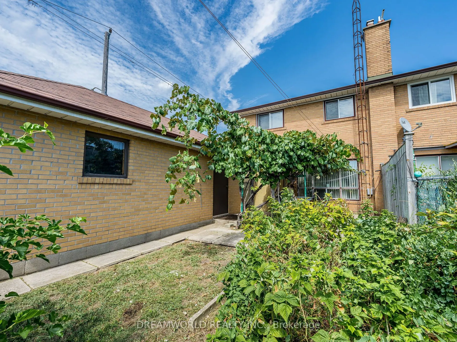 1 Friary Court