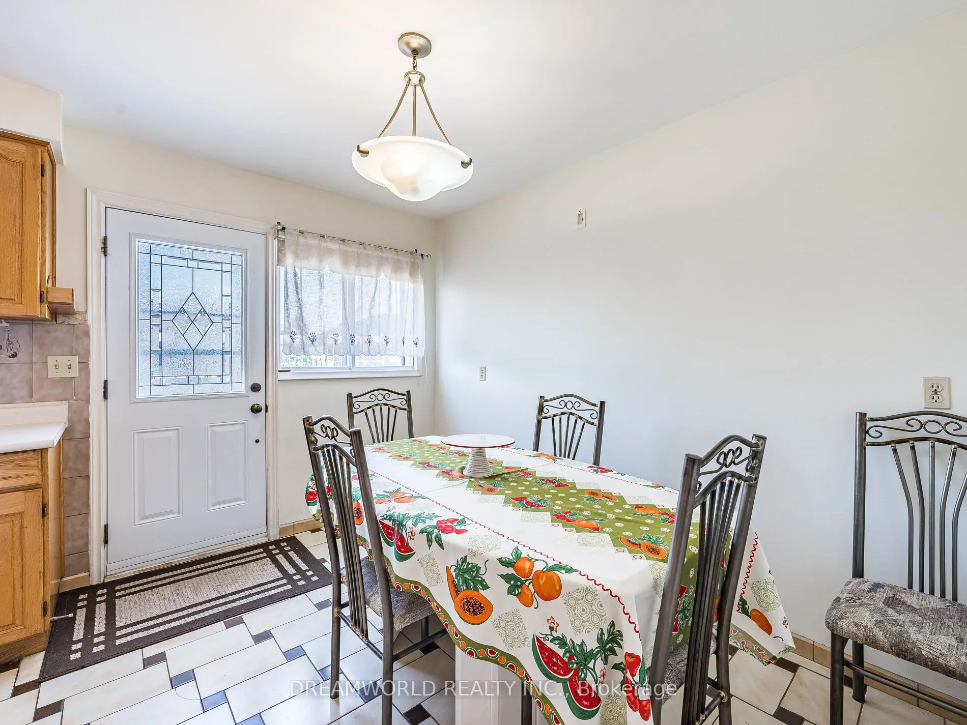 1 Friary Court