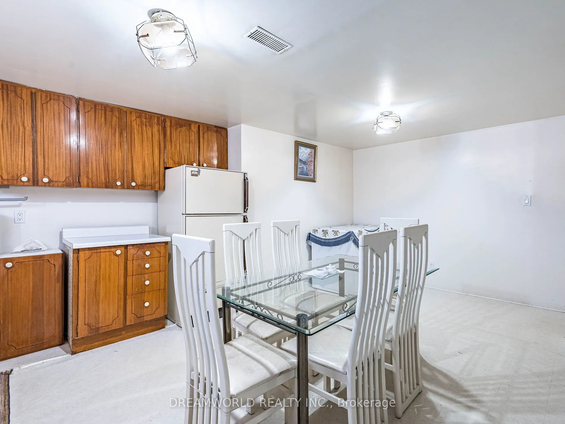 1 Friary Court