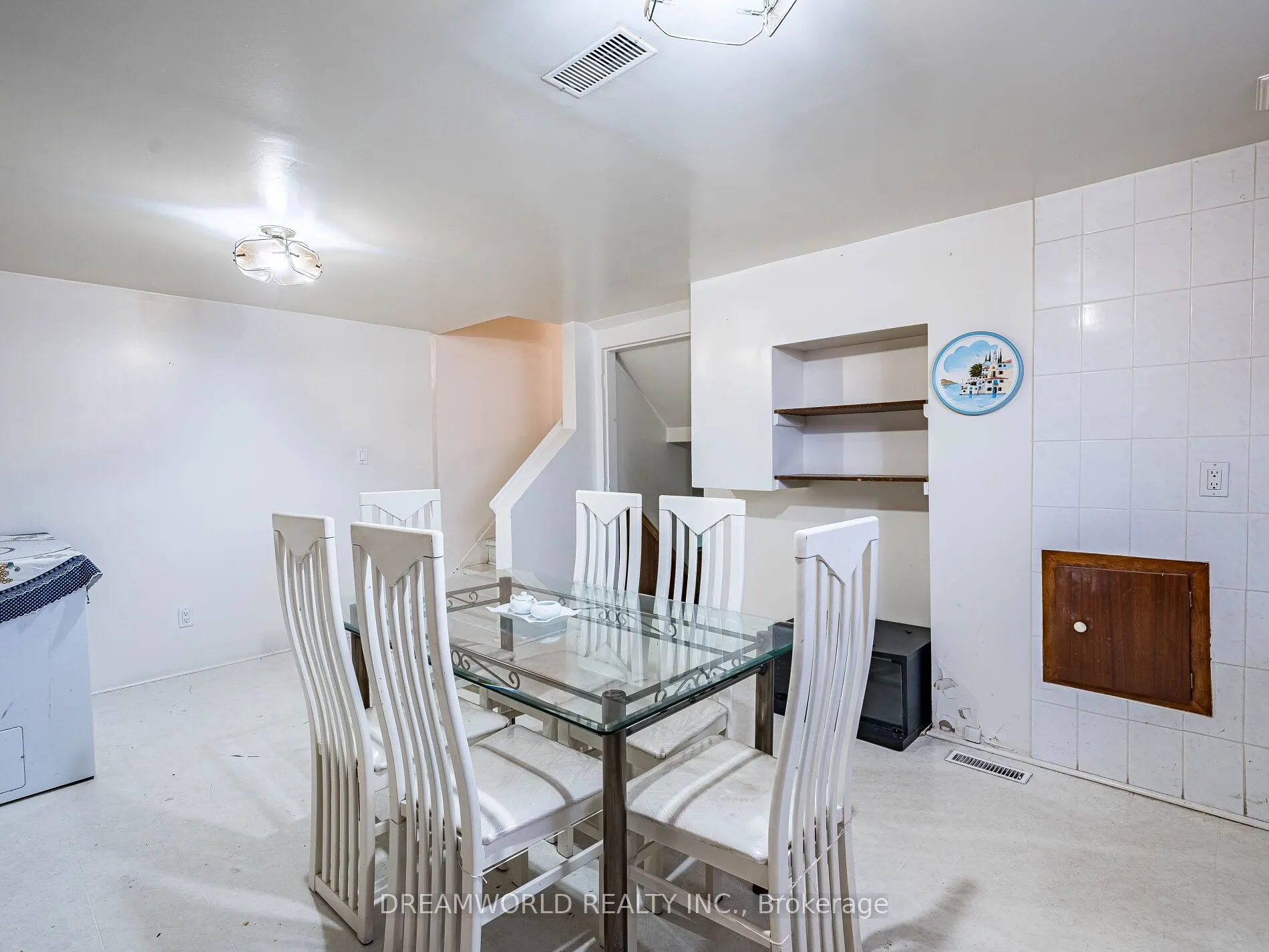 1 Friary Court