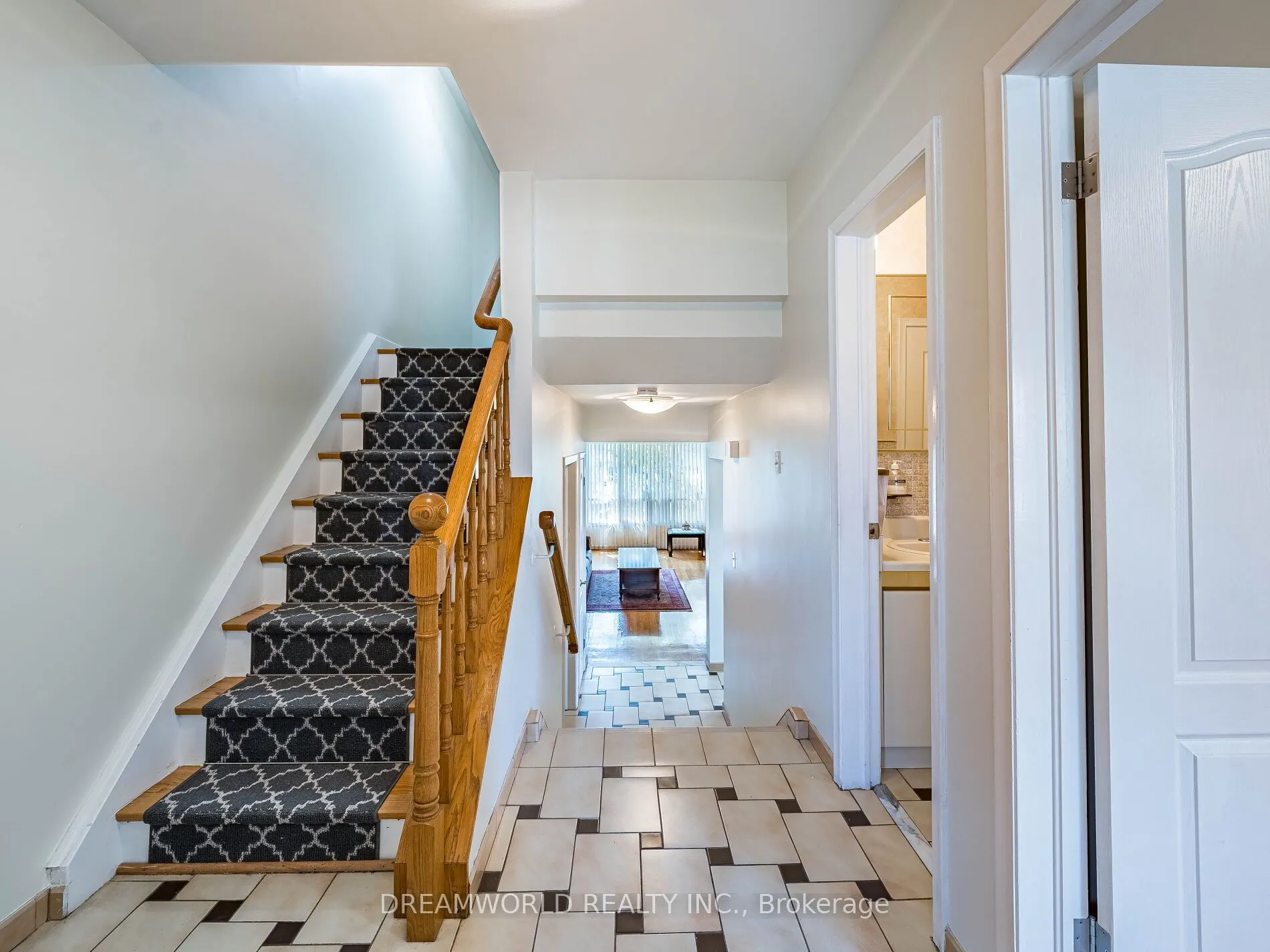 1 Friary Court