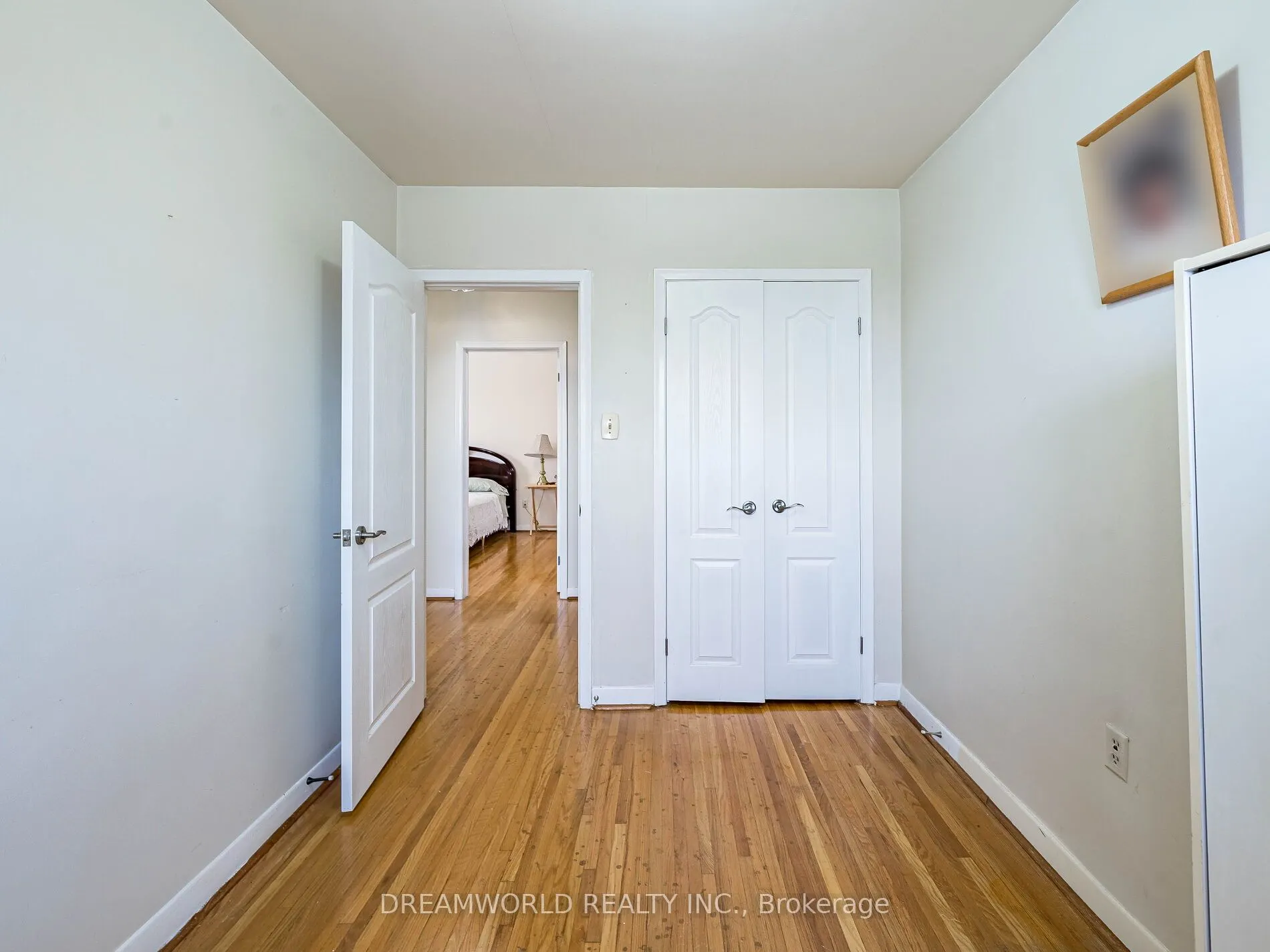 1 Friary Court