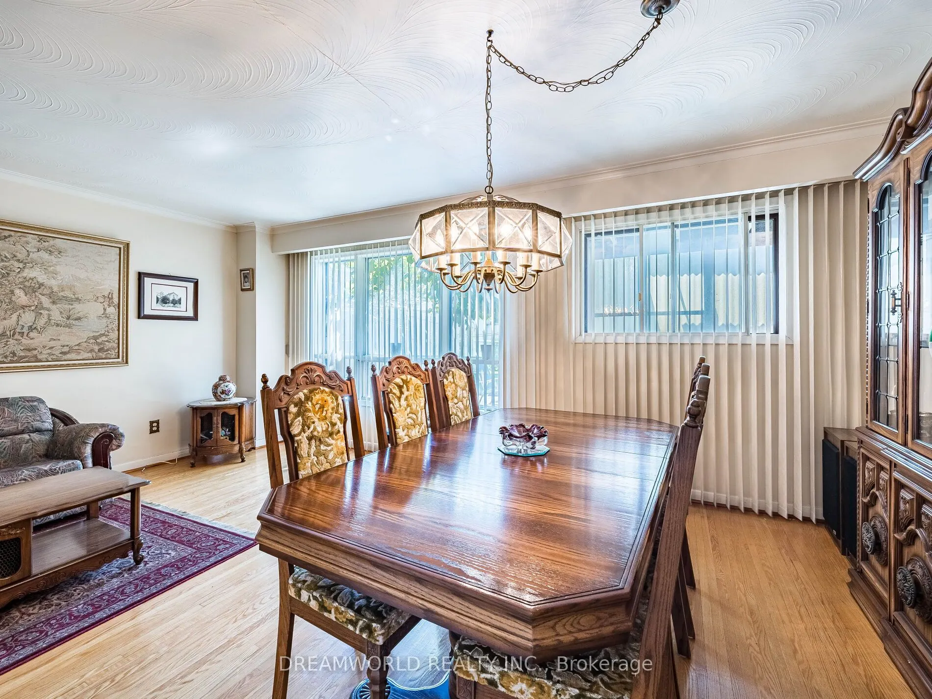 1 Friary Court