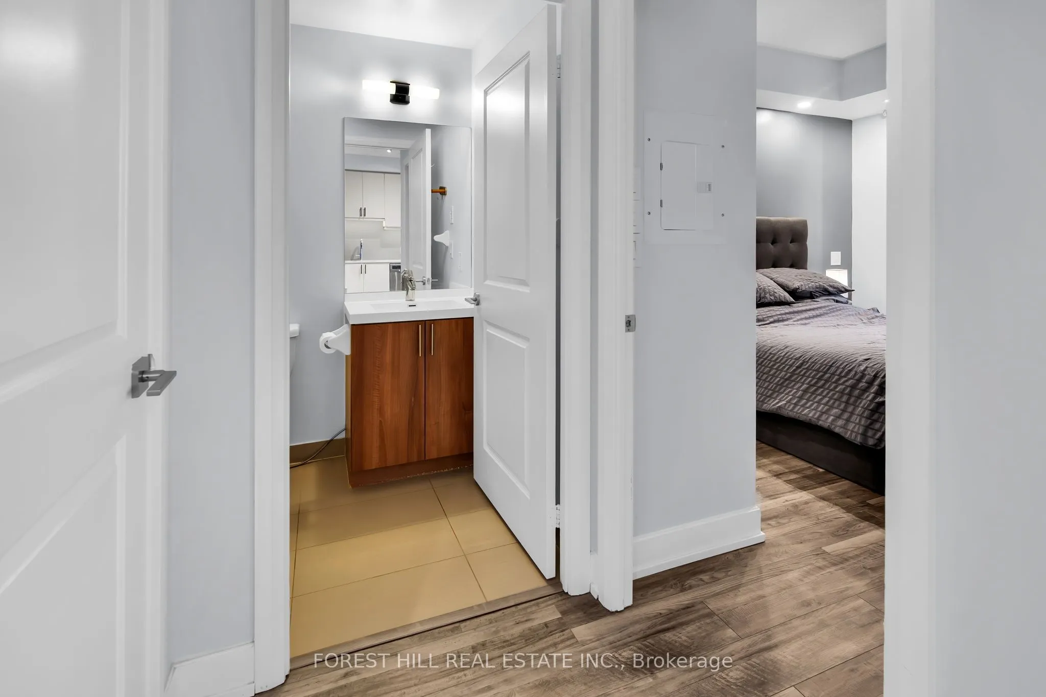 6 Eva Road, #2405
