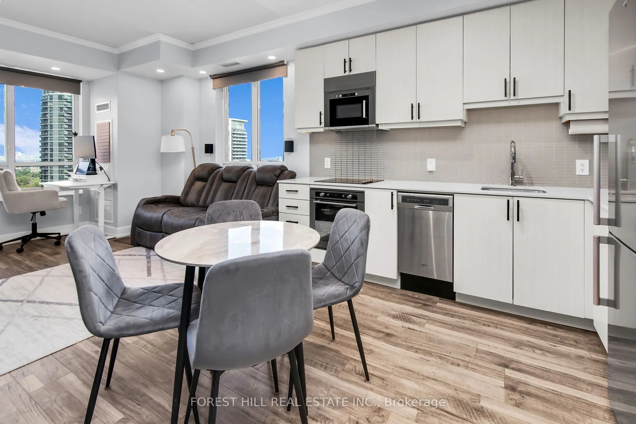 6 Eva Road, #2405
