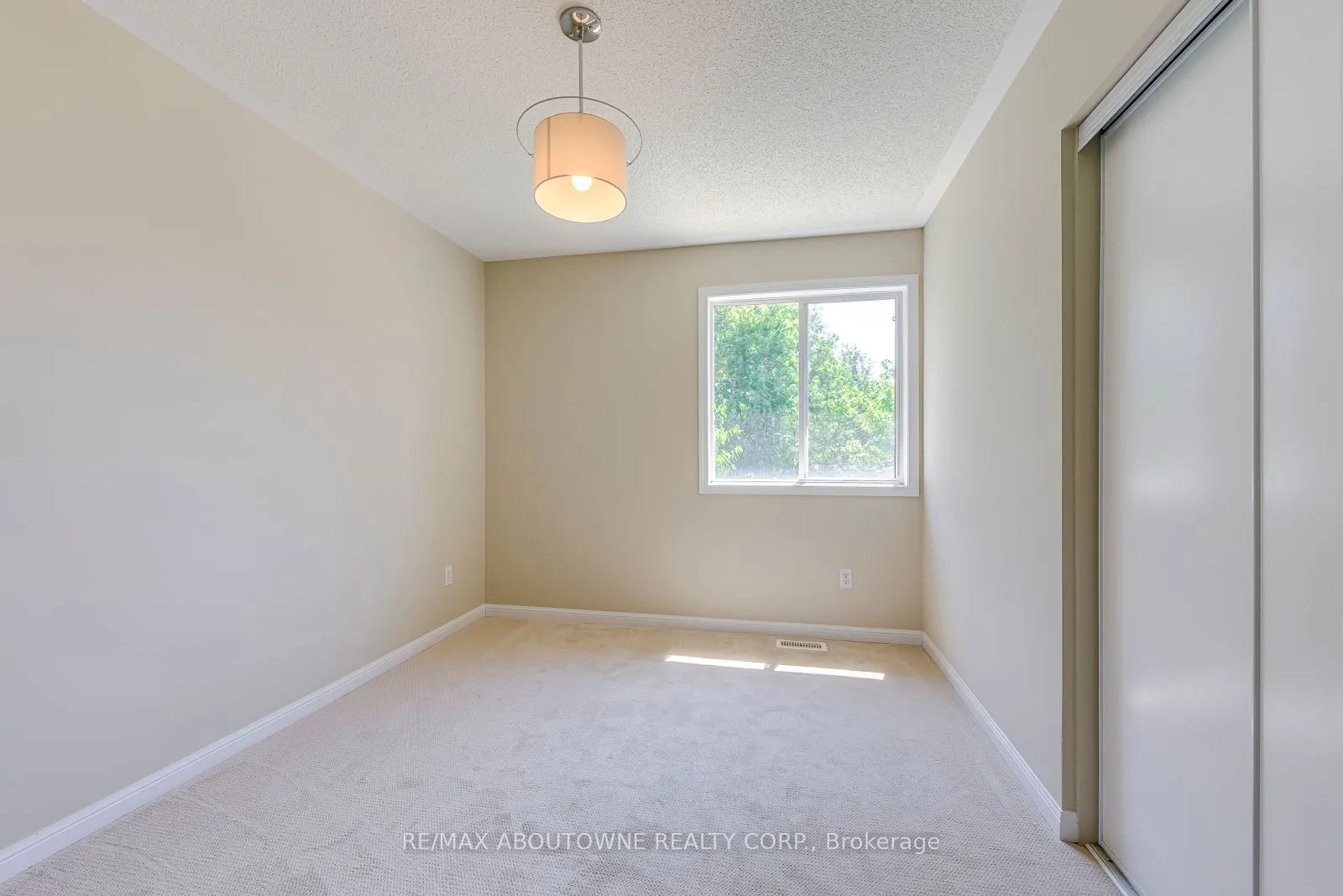 3037 Abernathy Way
