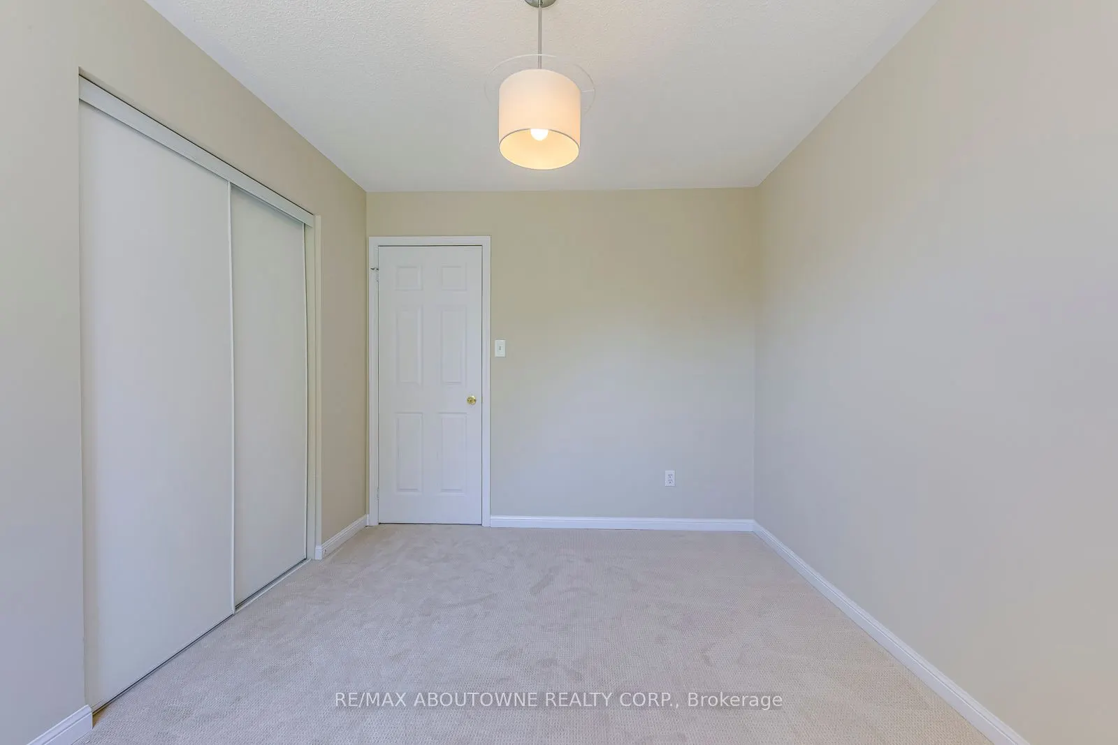 3037 Abernathy Way