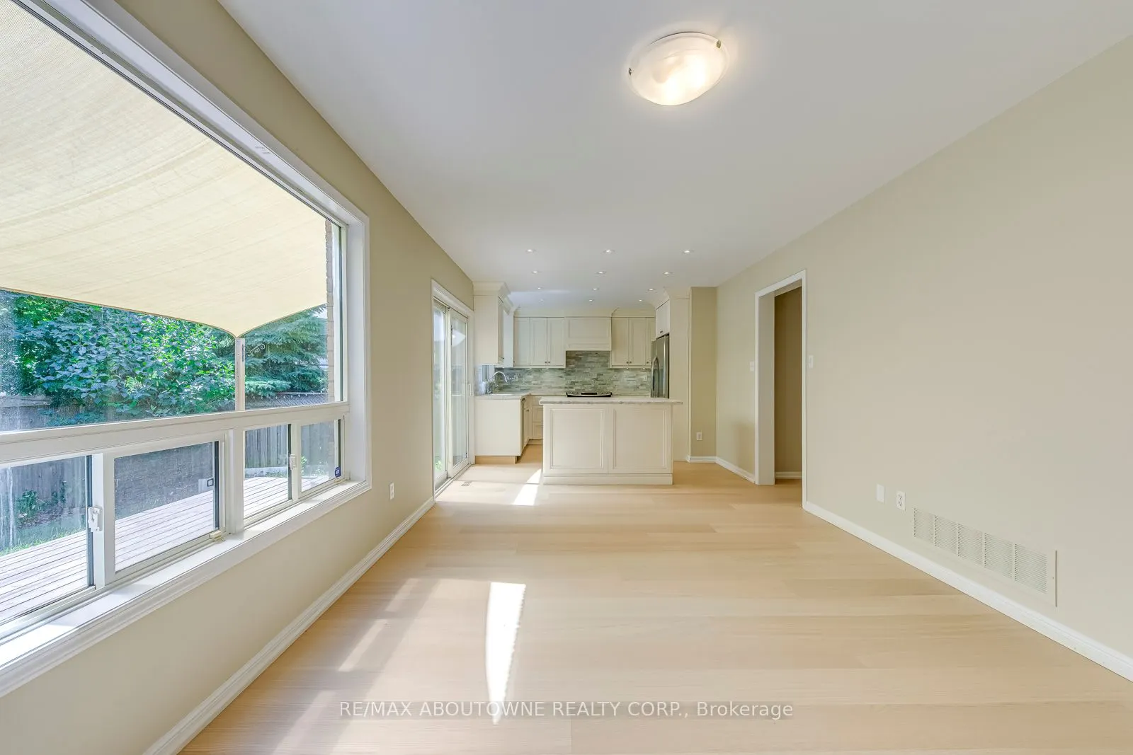 3037 Abernathy Way