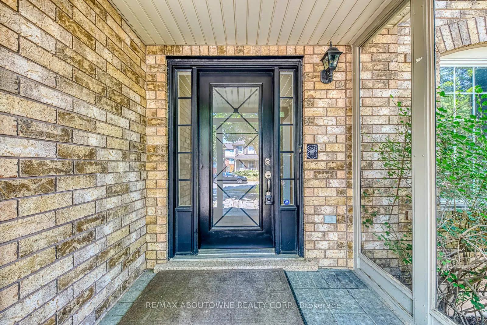 3037 Abernathy Way