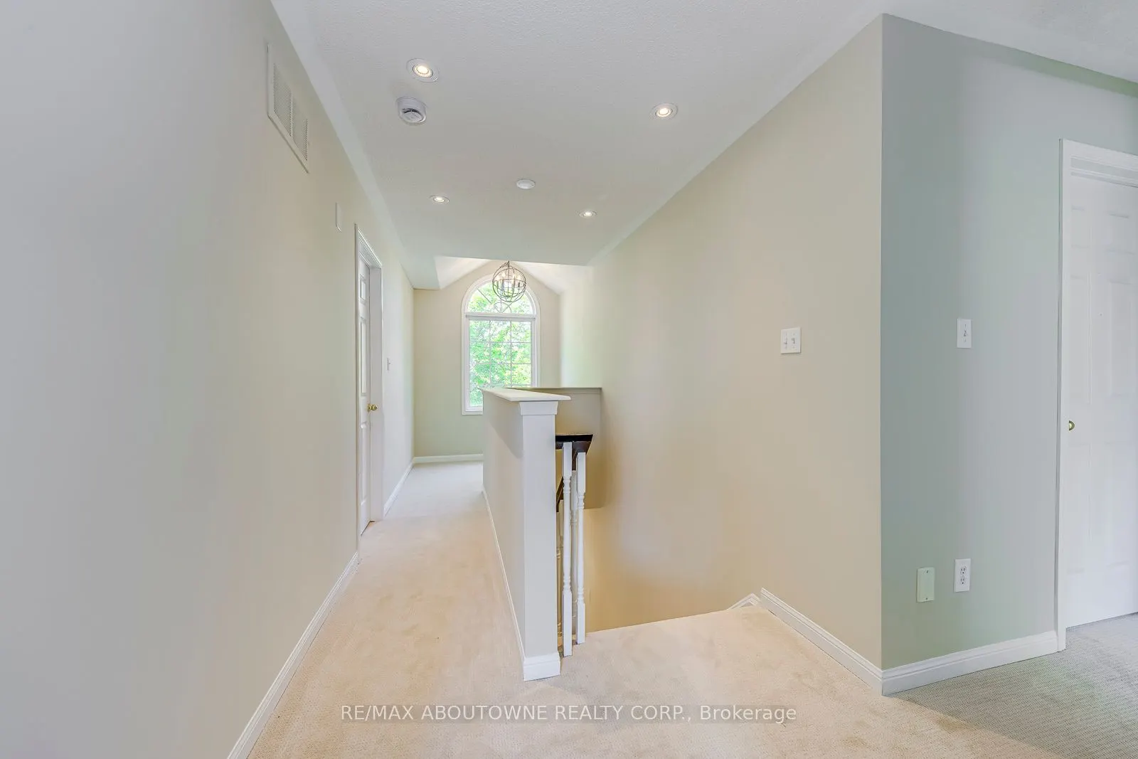 3037 Abernathy Way