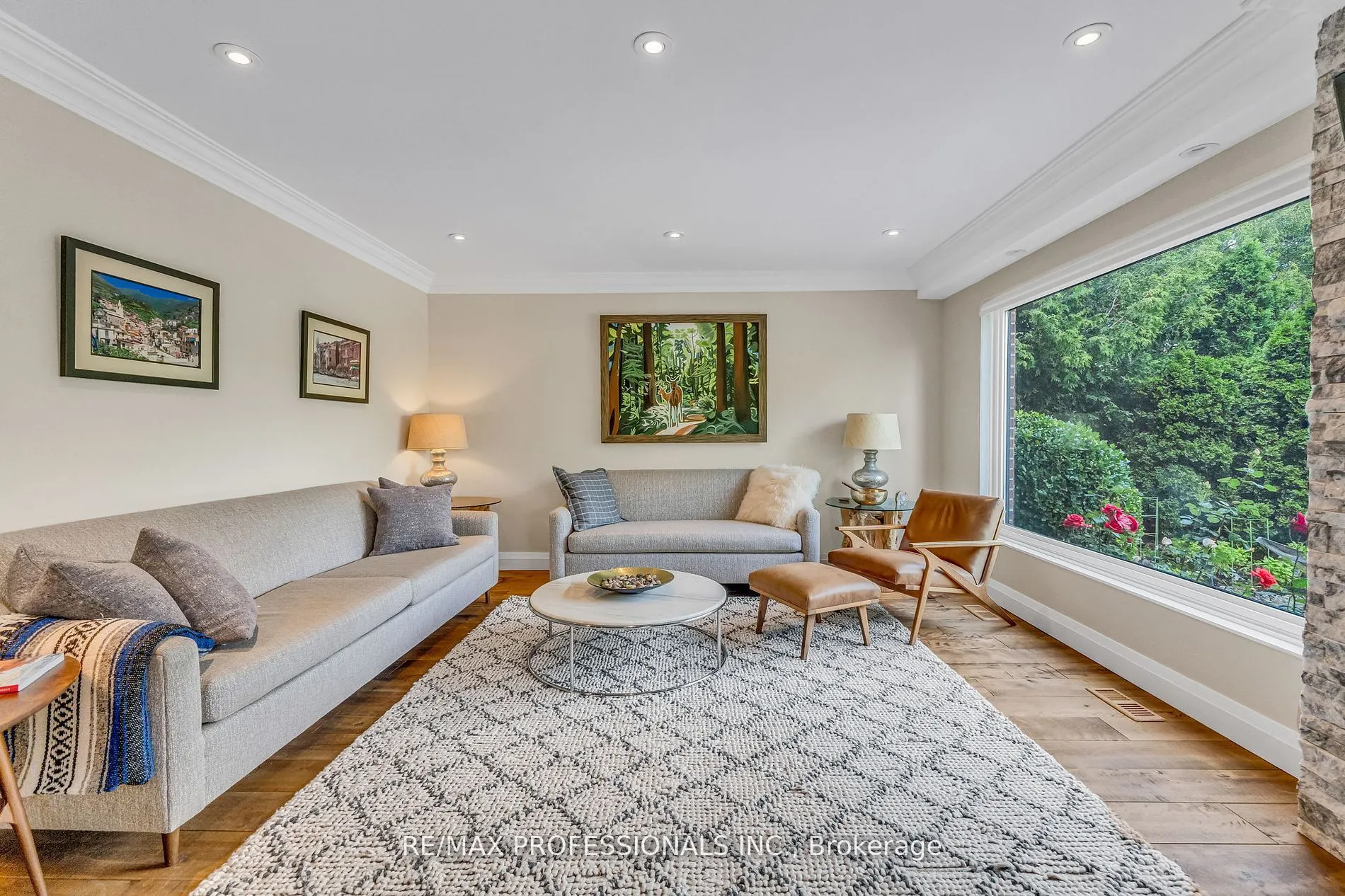 53 Decarie Circle