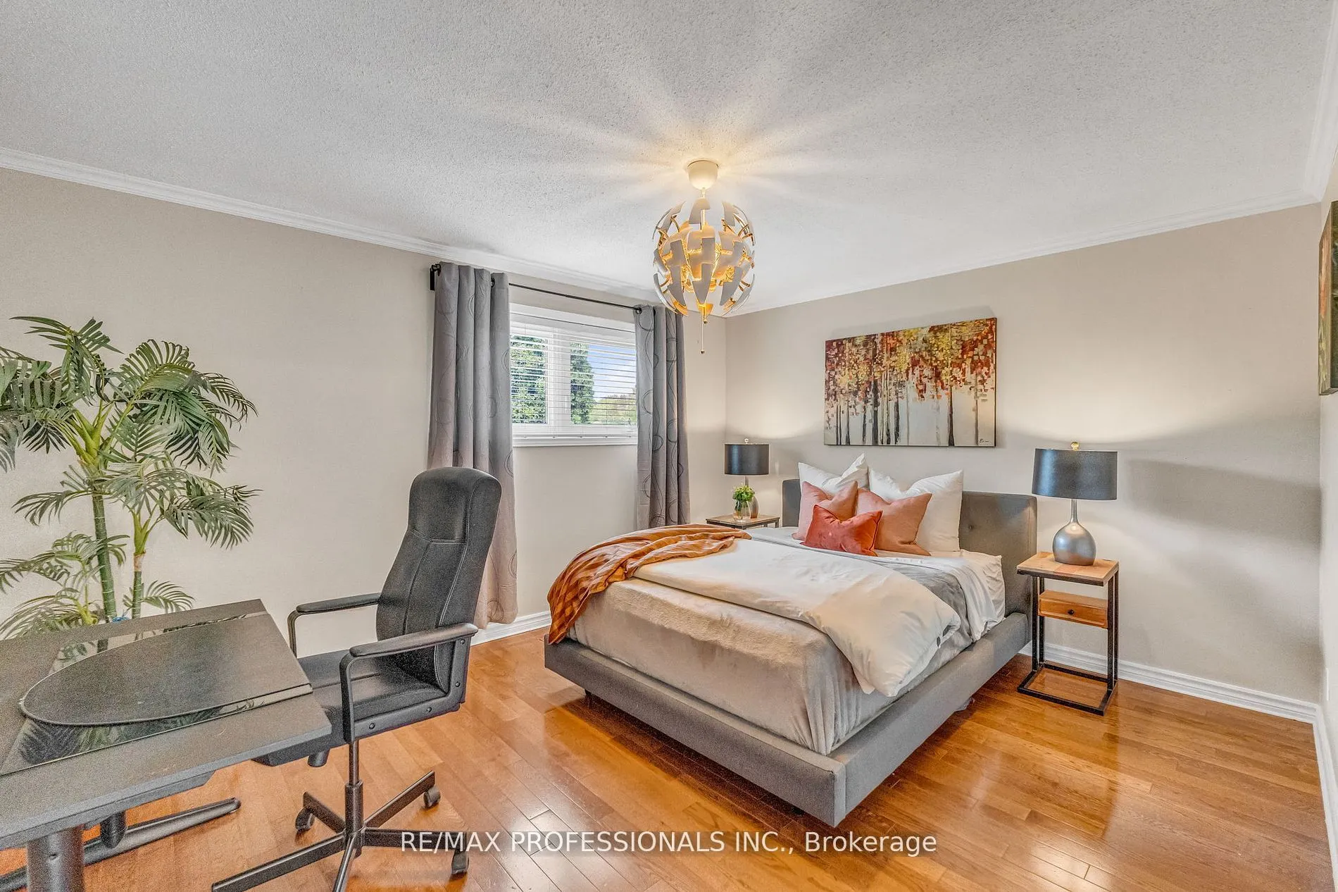 53 Decarie Circle