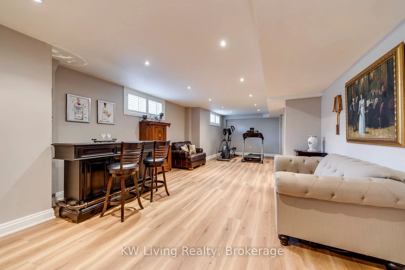70 Hartfield Road