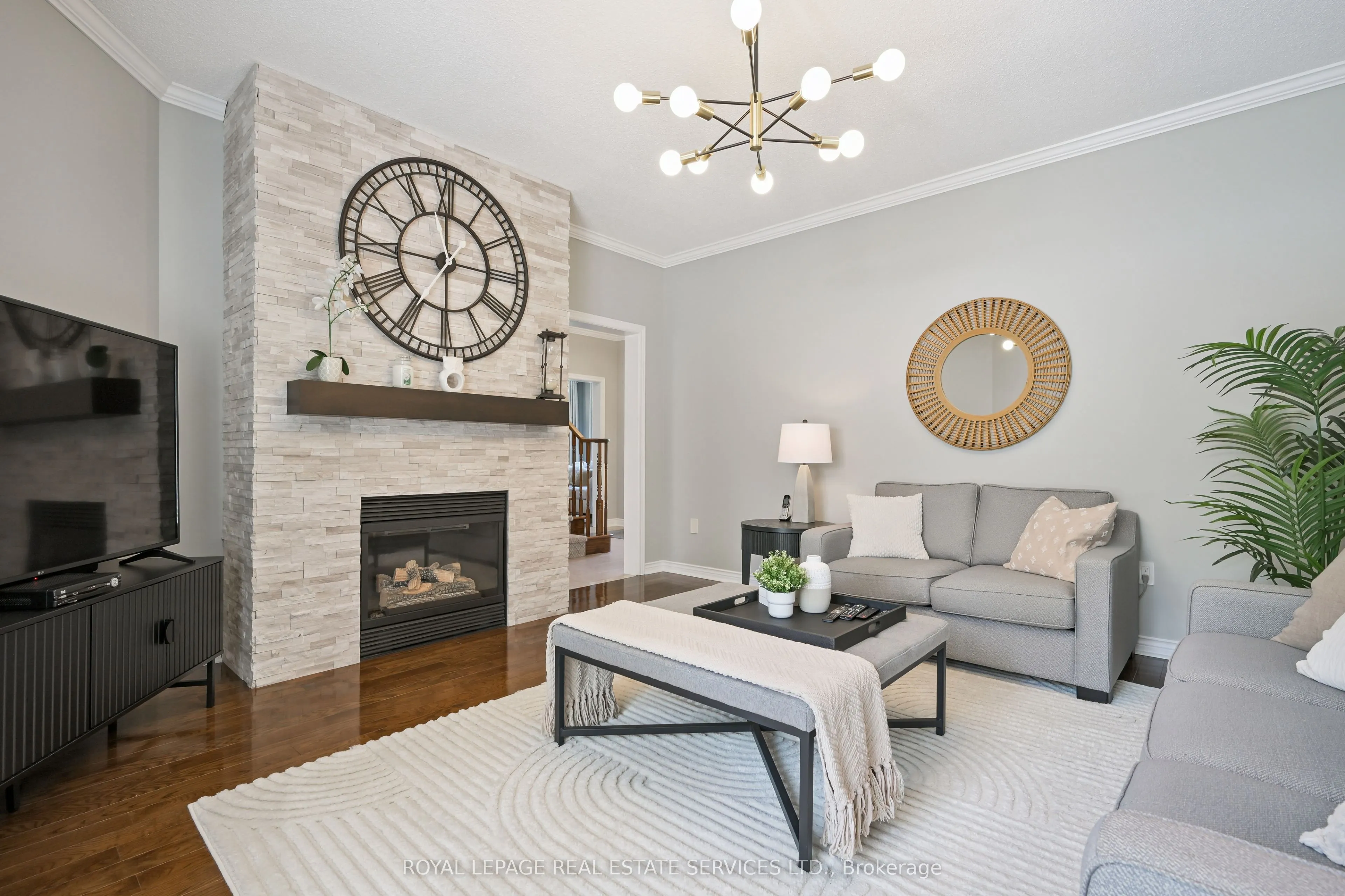 2068 Heatherwood Drive