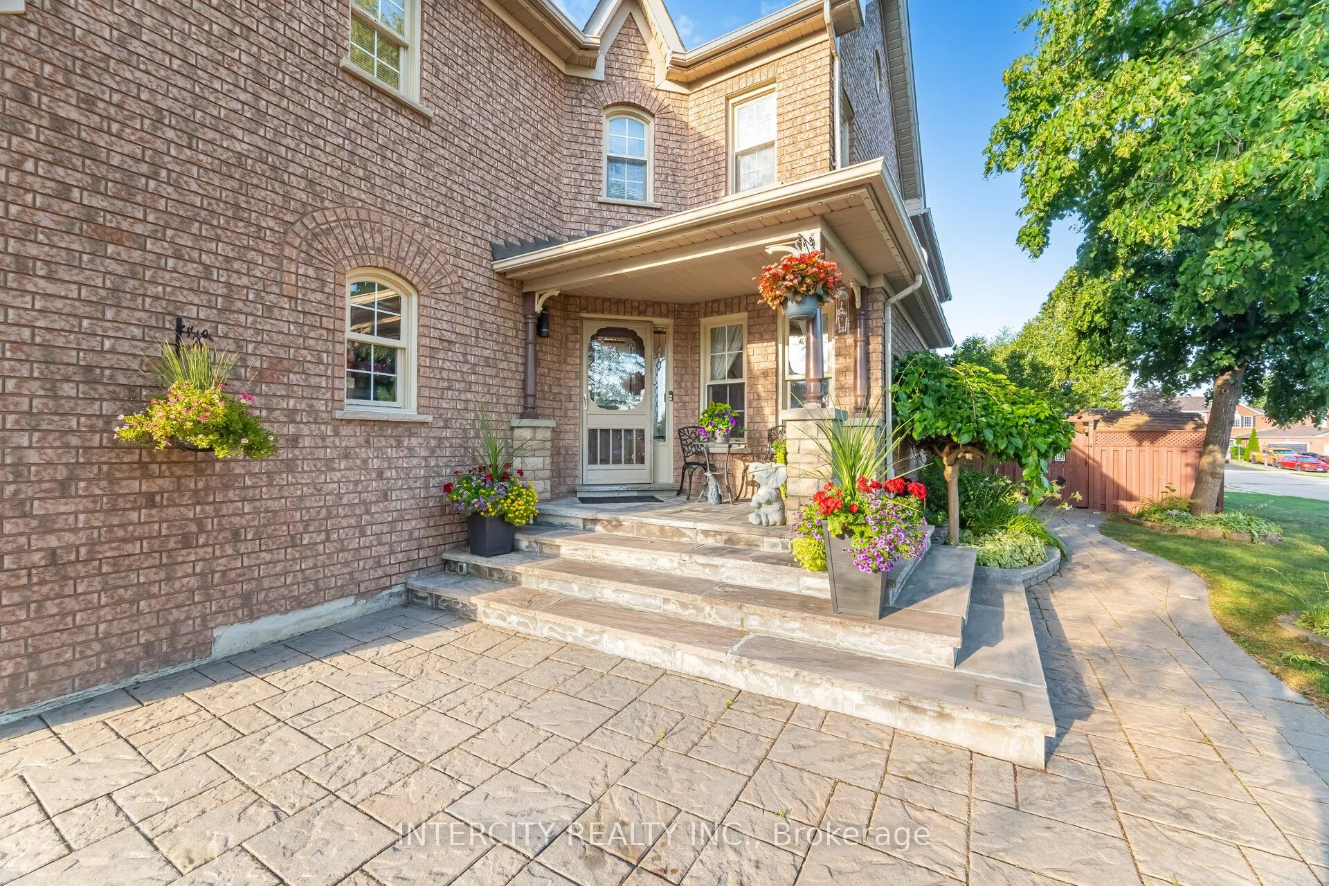 19 Aspenwood Trail