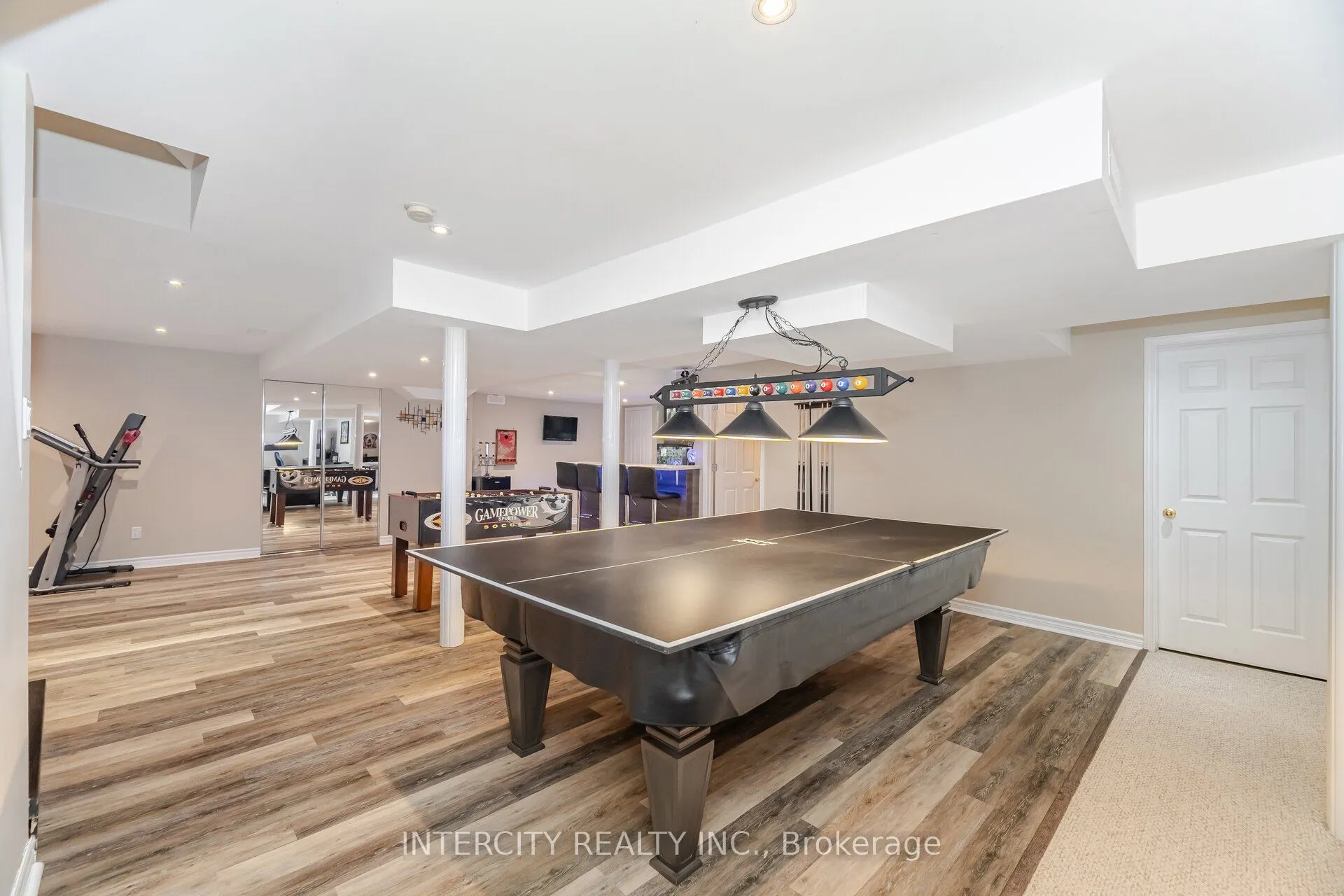 19 Aspenwood Trail