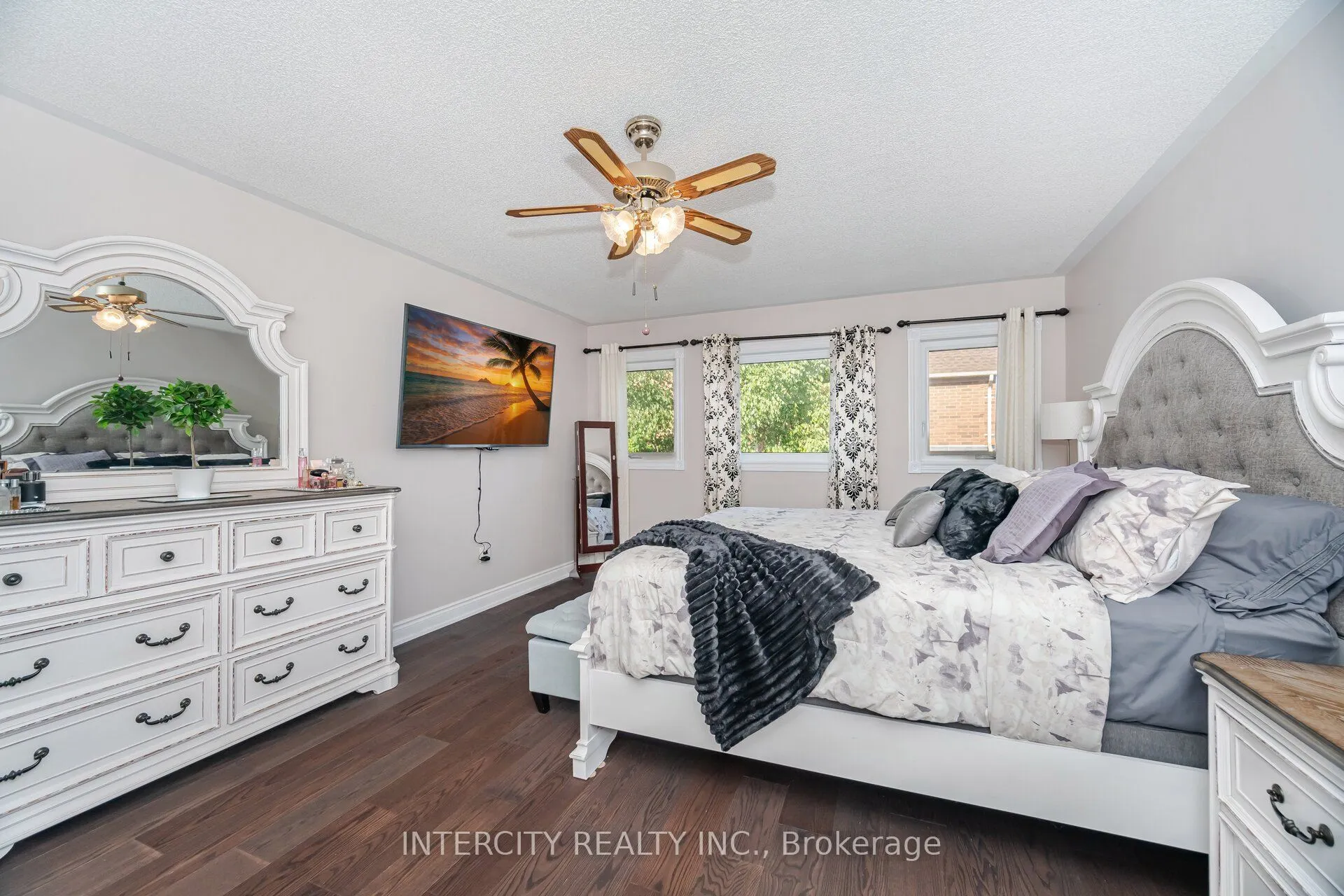 19 Aspenwood Trail