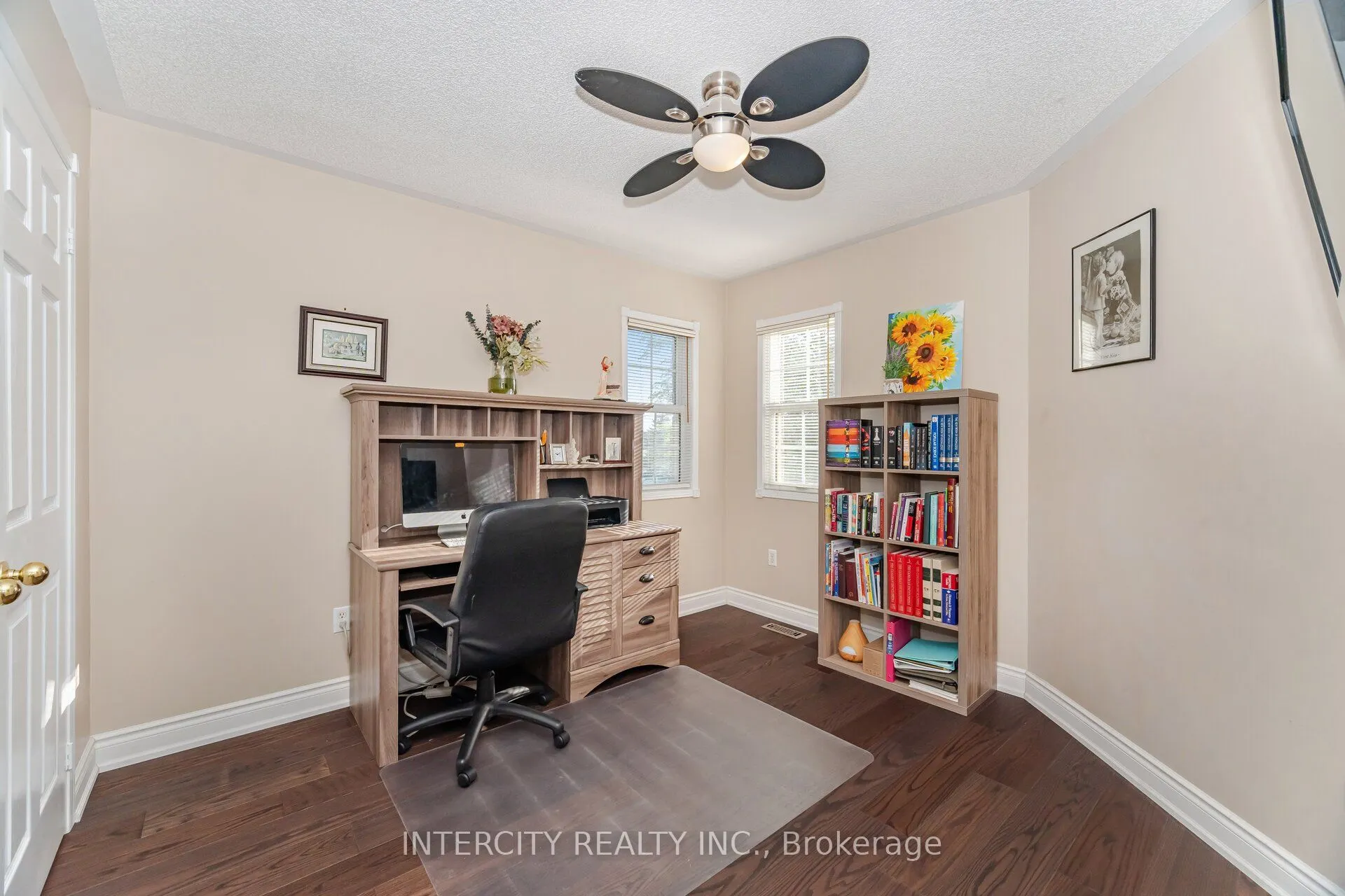 19 Aspenwood Trail
