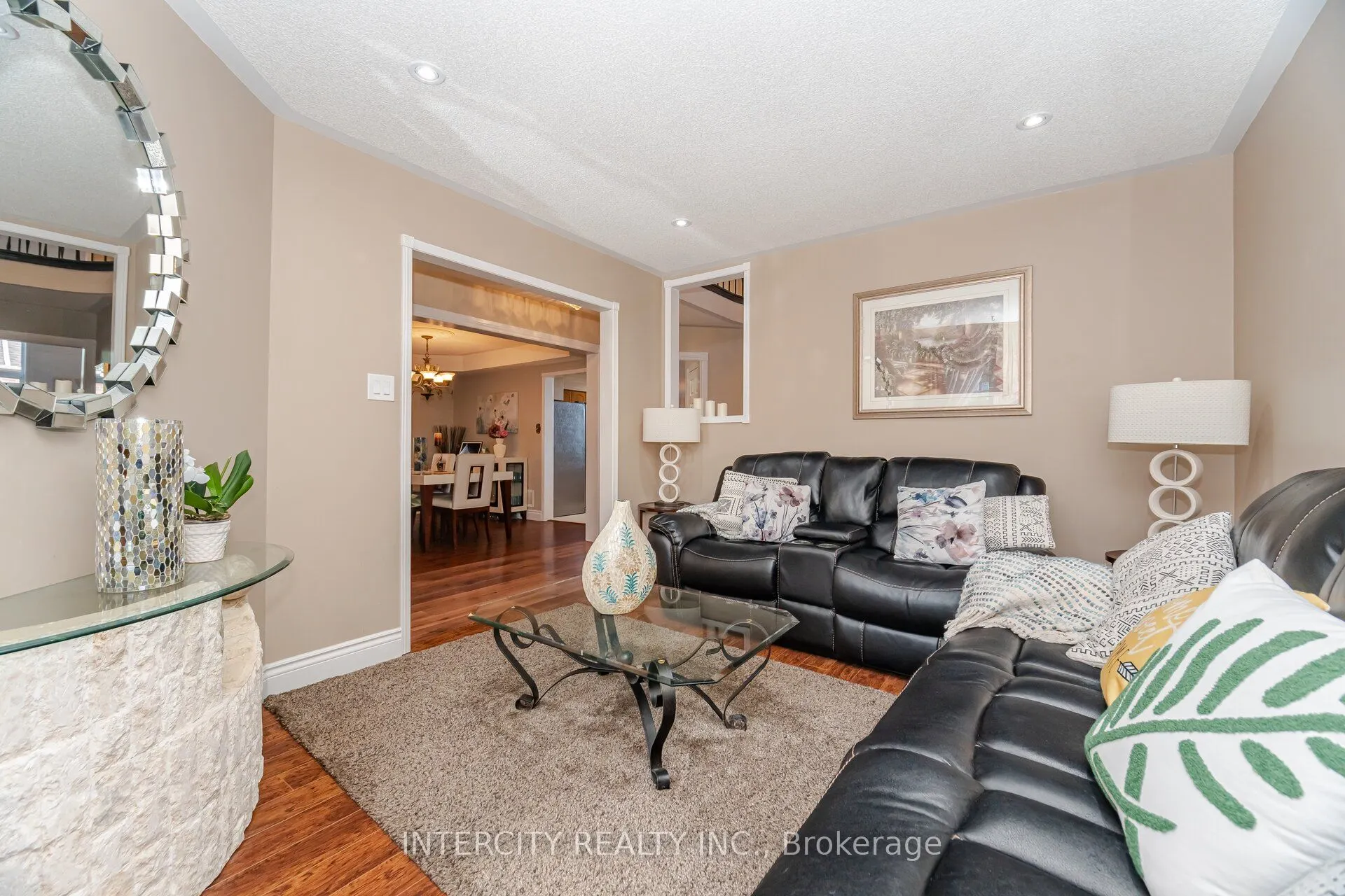 19 Aspenwood Trail
