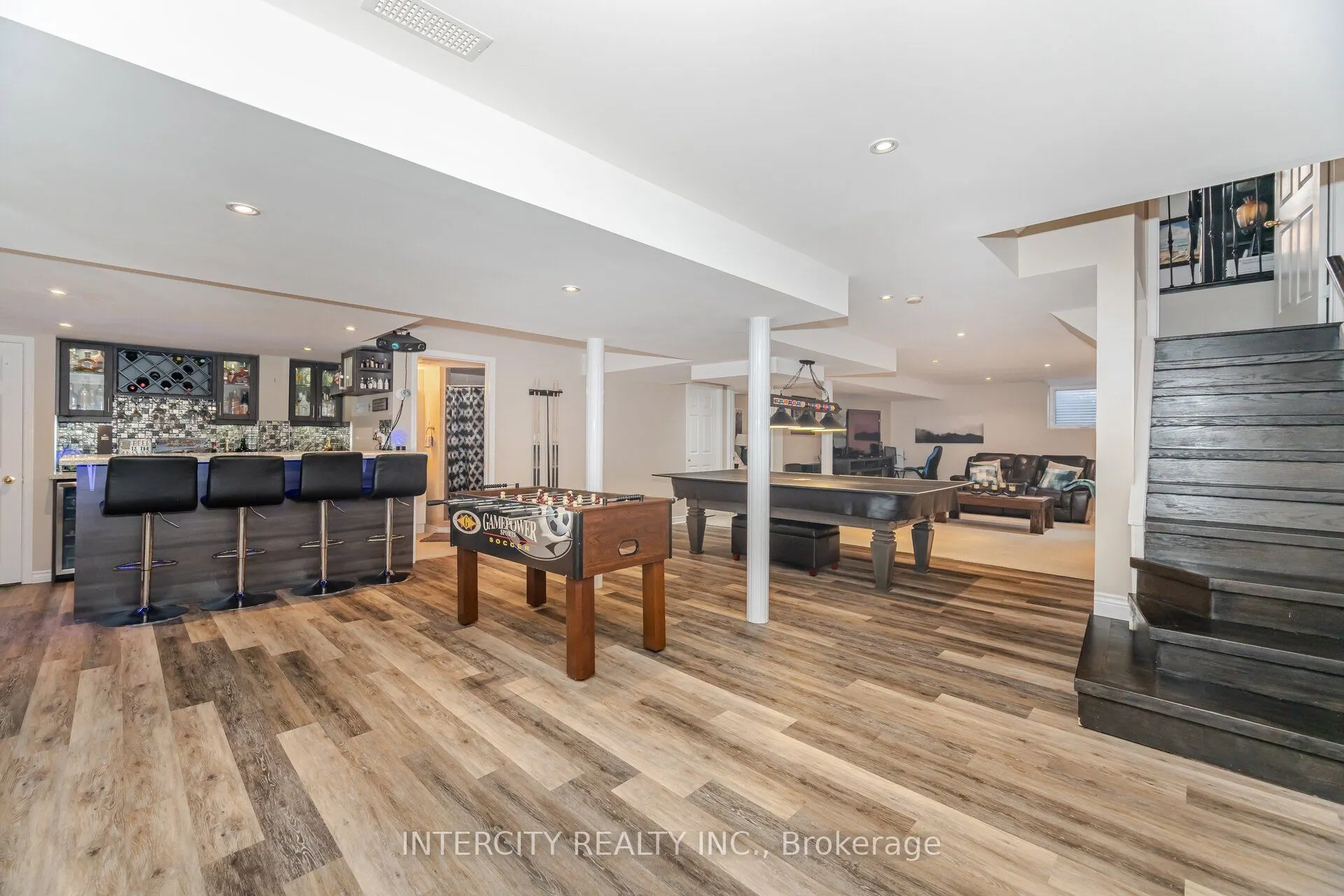19 Aspenwood Trail