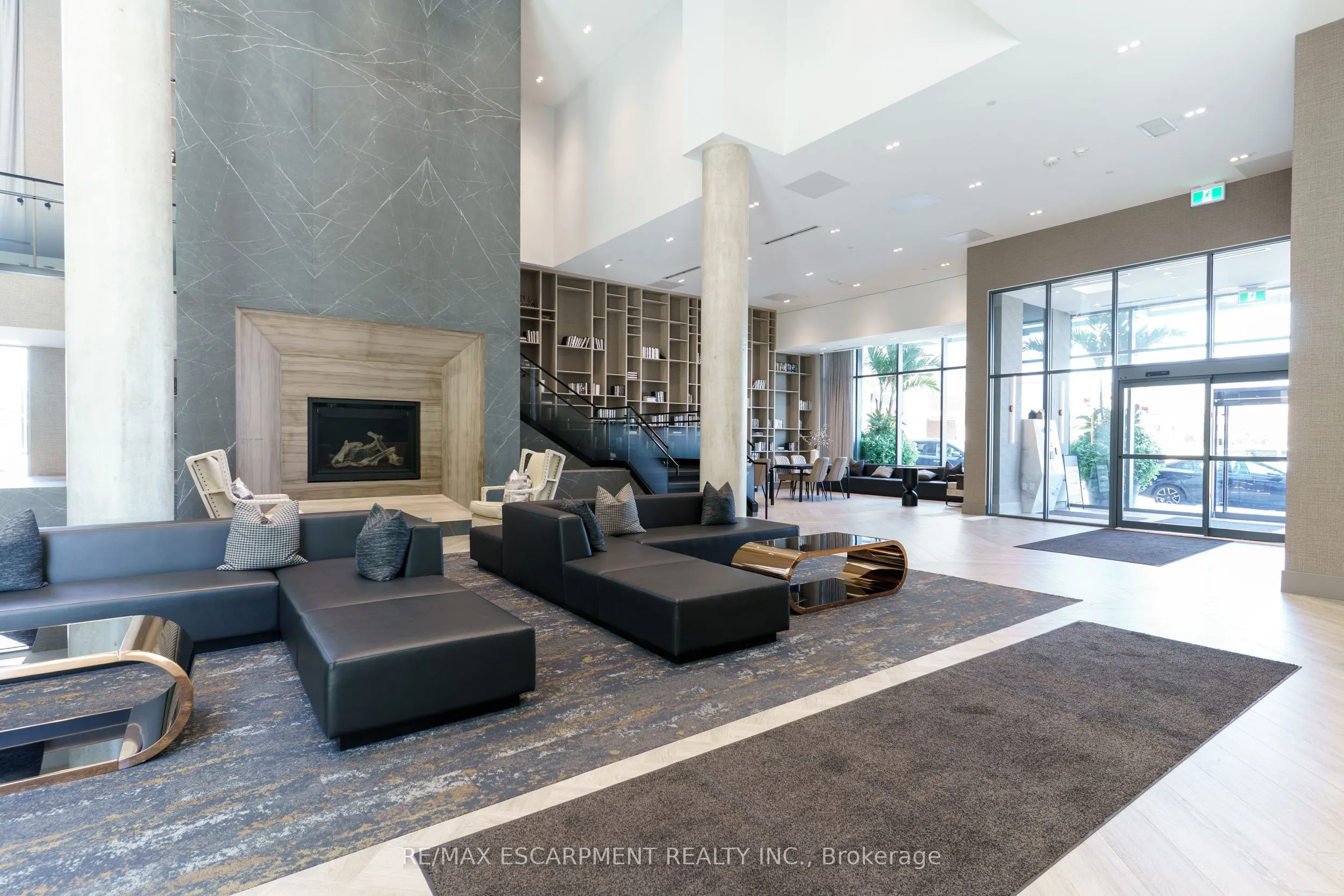 2450 Old Bronte Road #614