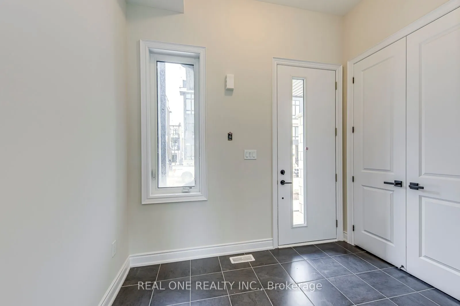 3099 Perkins Way