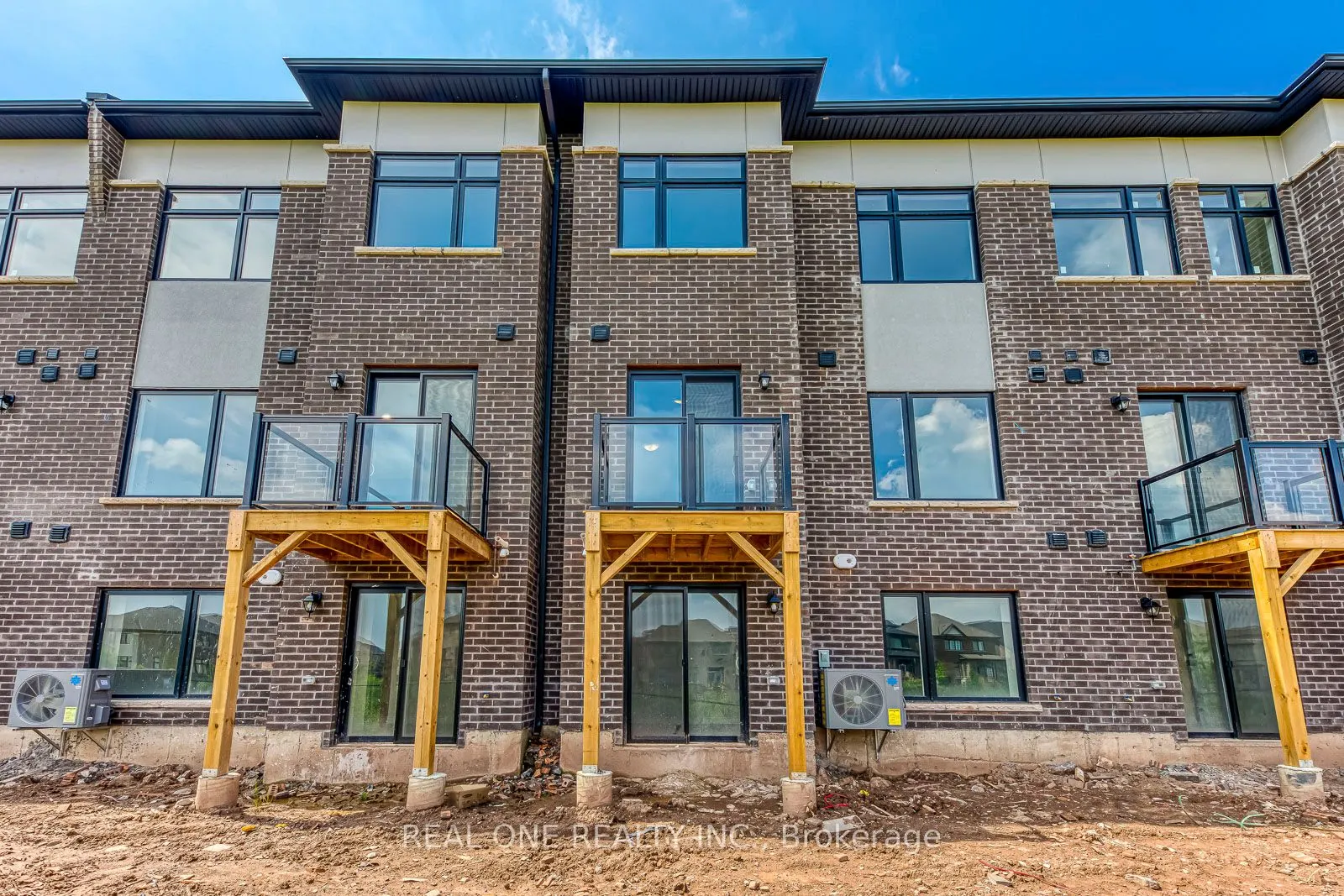 3099 Perkins Way
