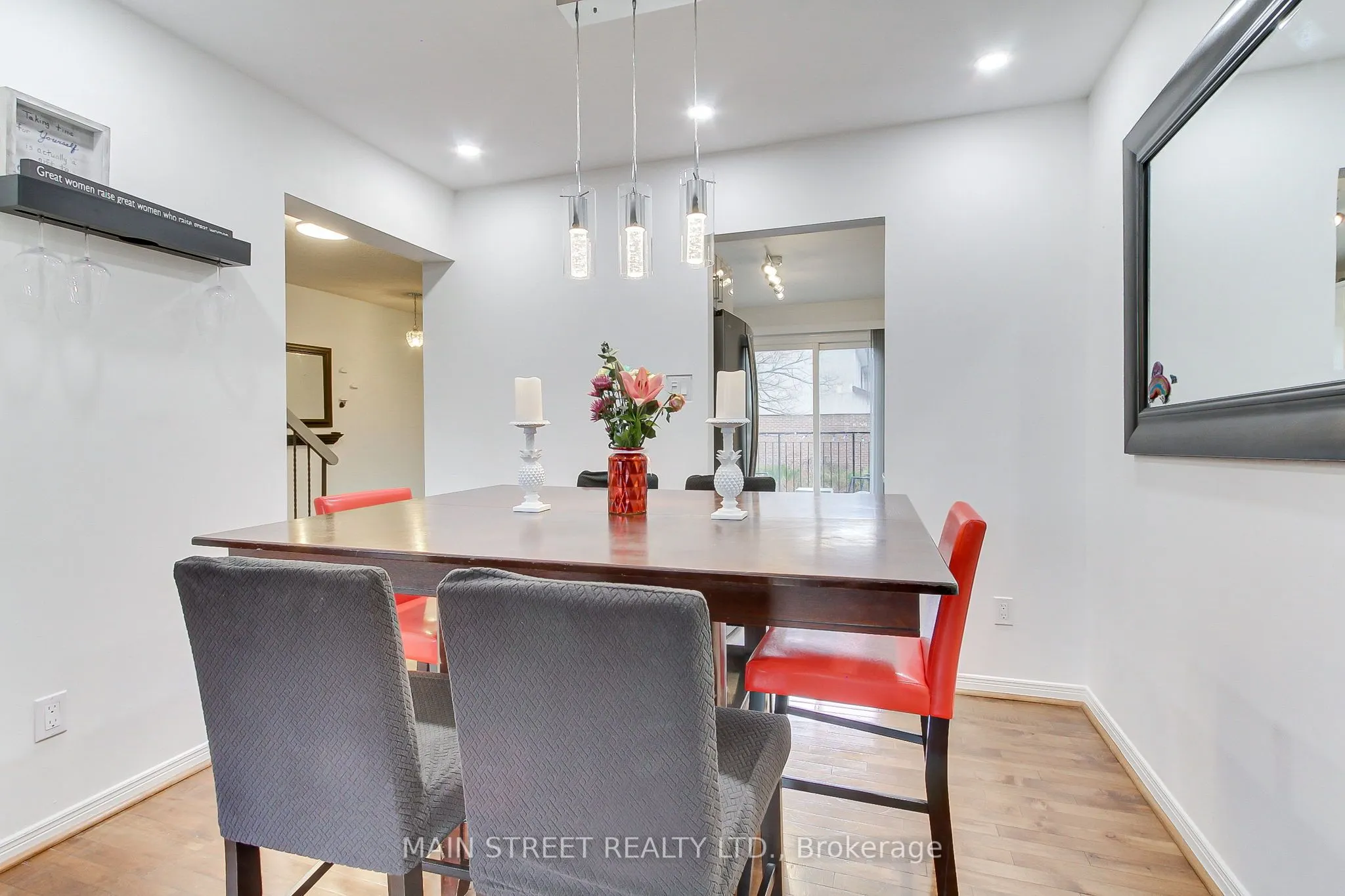 725 Vermouth Avenue, #18
