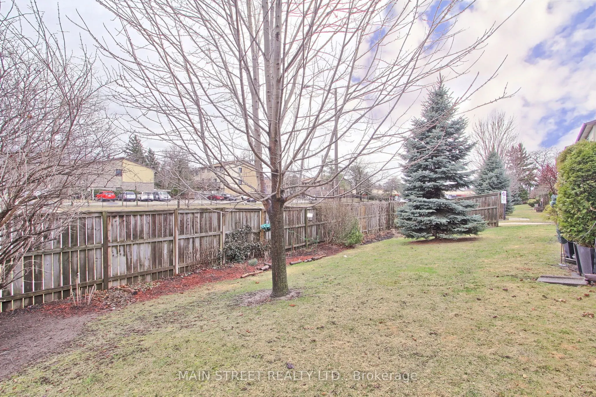 725 Vermouth Avenue, #18