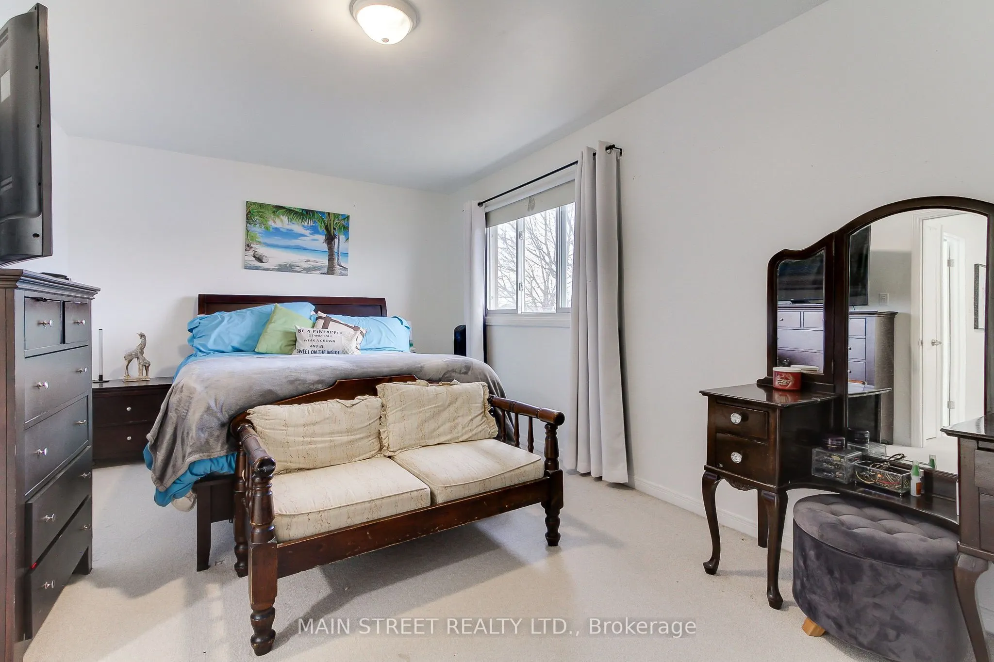 725 Vermouth Avenue, #18