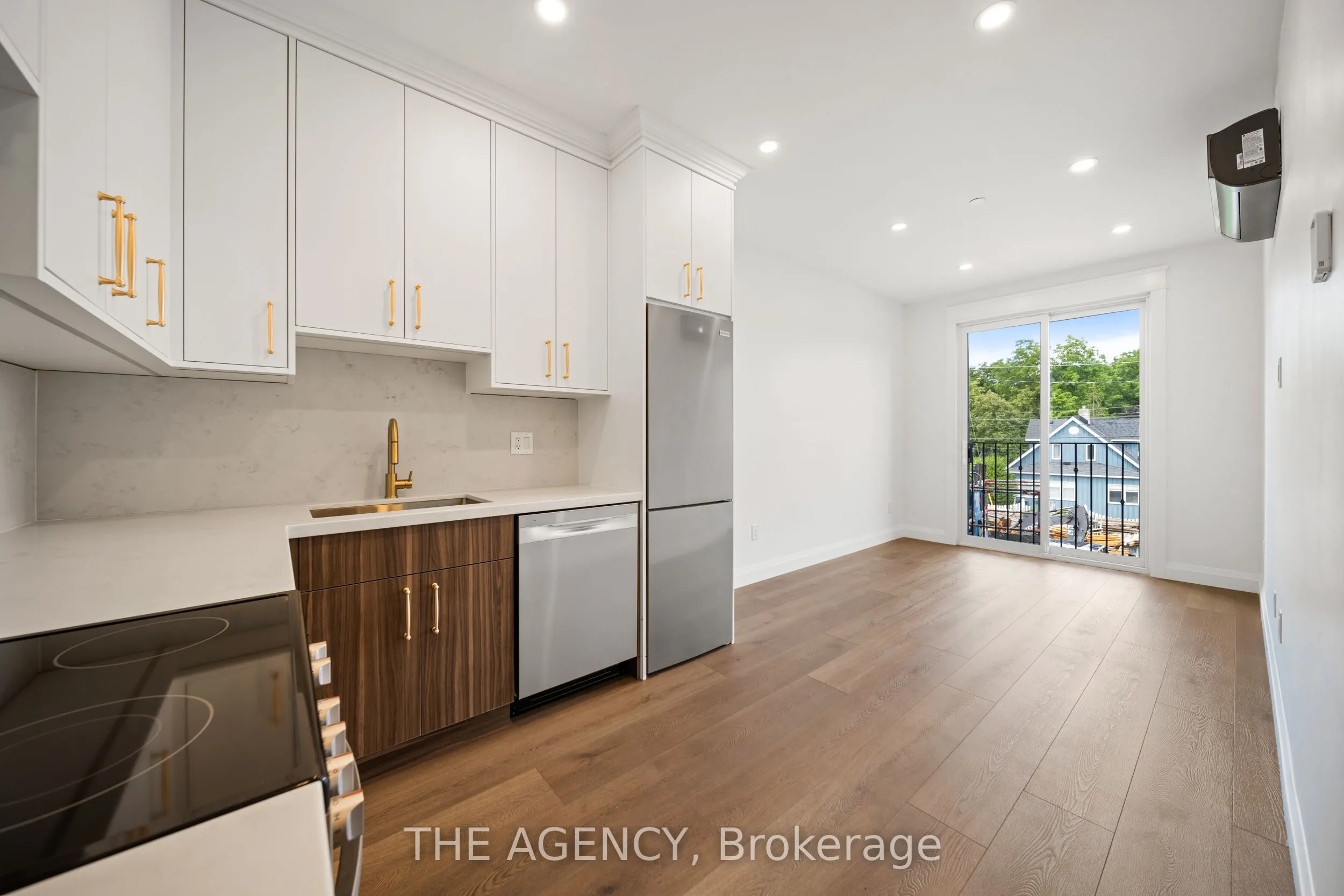 153 Main Street E, #6