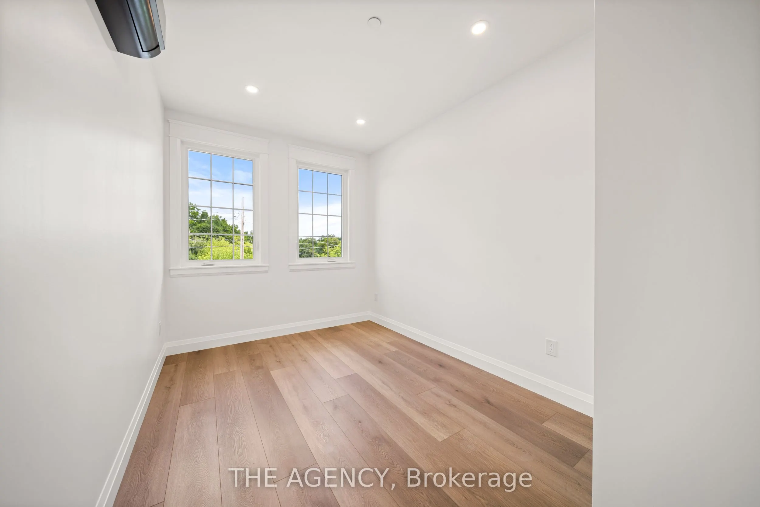 153 Main Street E, #6