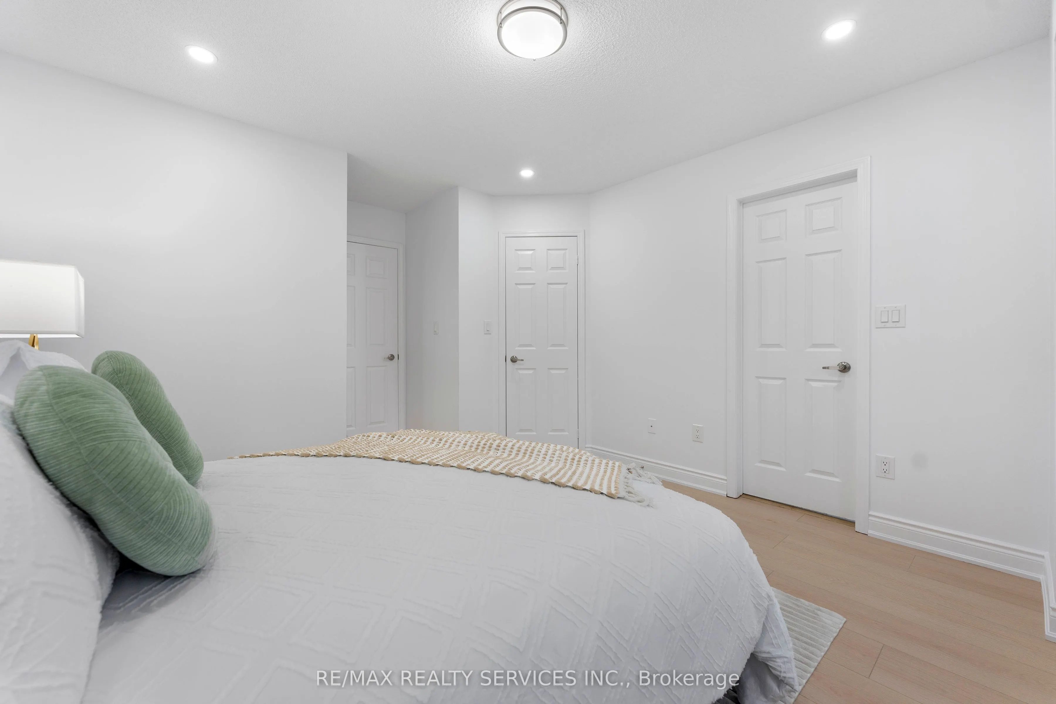 80 Acorn Place, #28