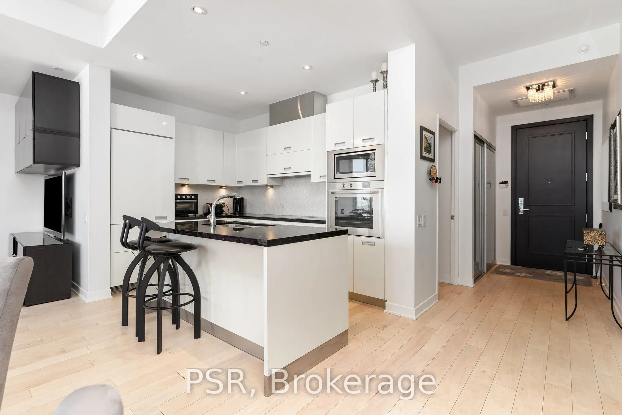 88 Park Lawn Road, #2906