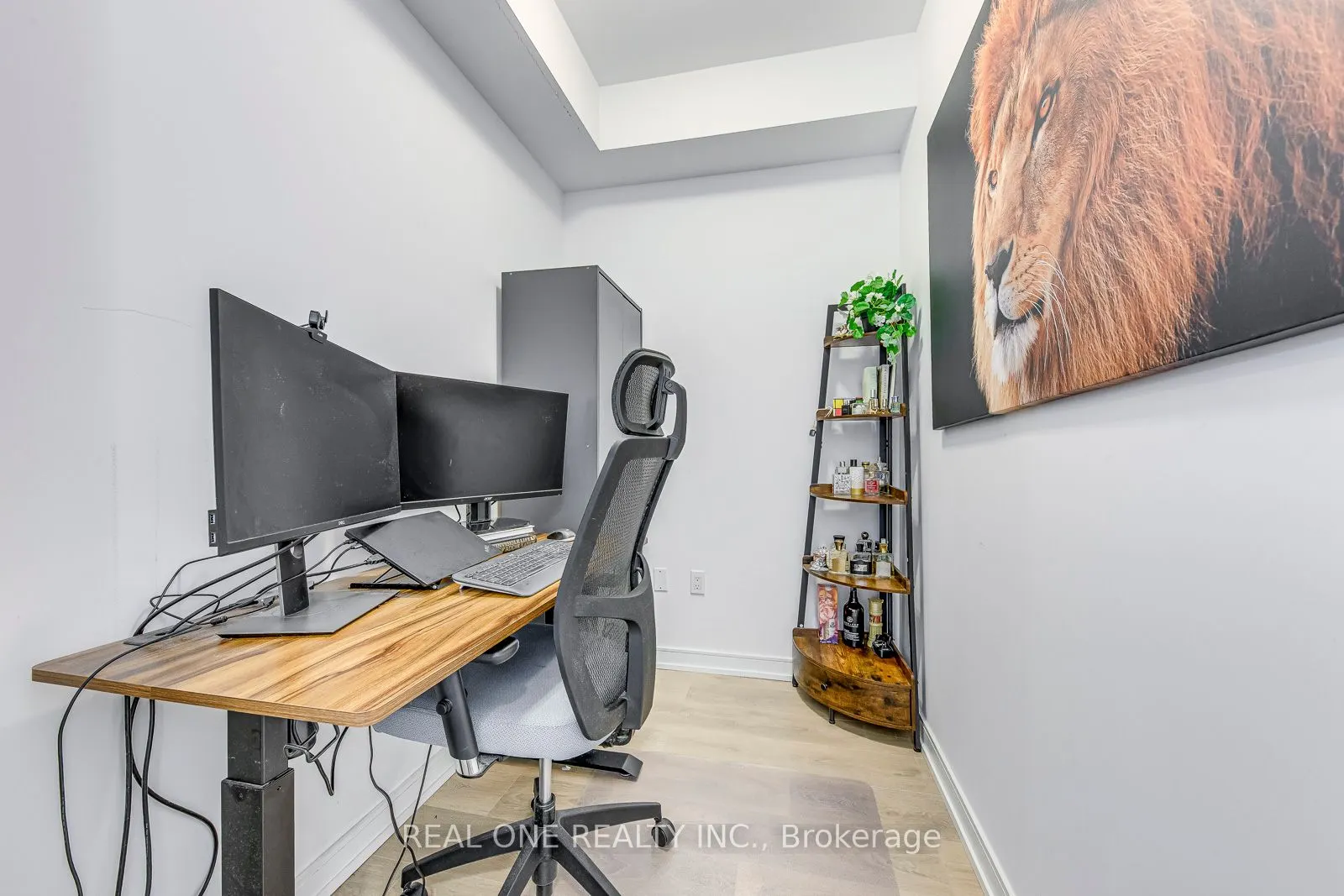 8 Nahani Way, #3120