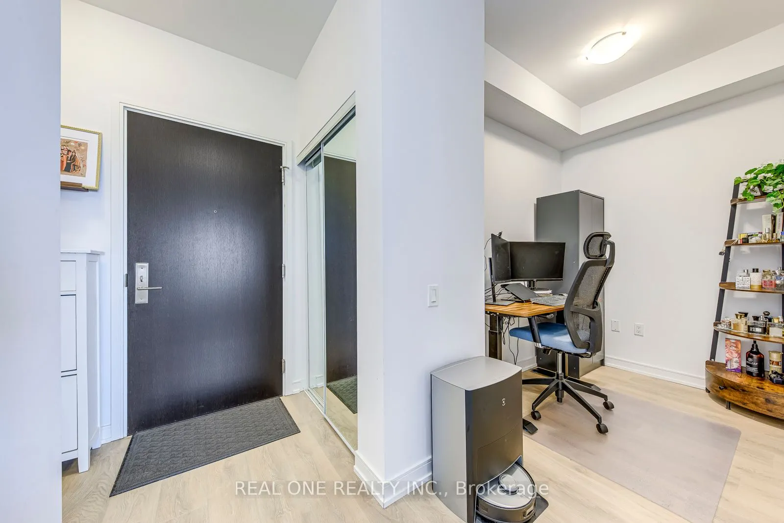 8 Nahani Way, #3120