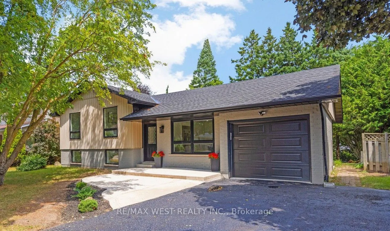 15 Erindale Avenue