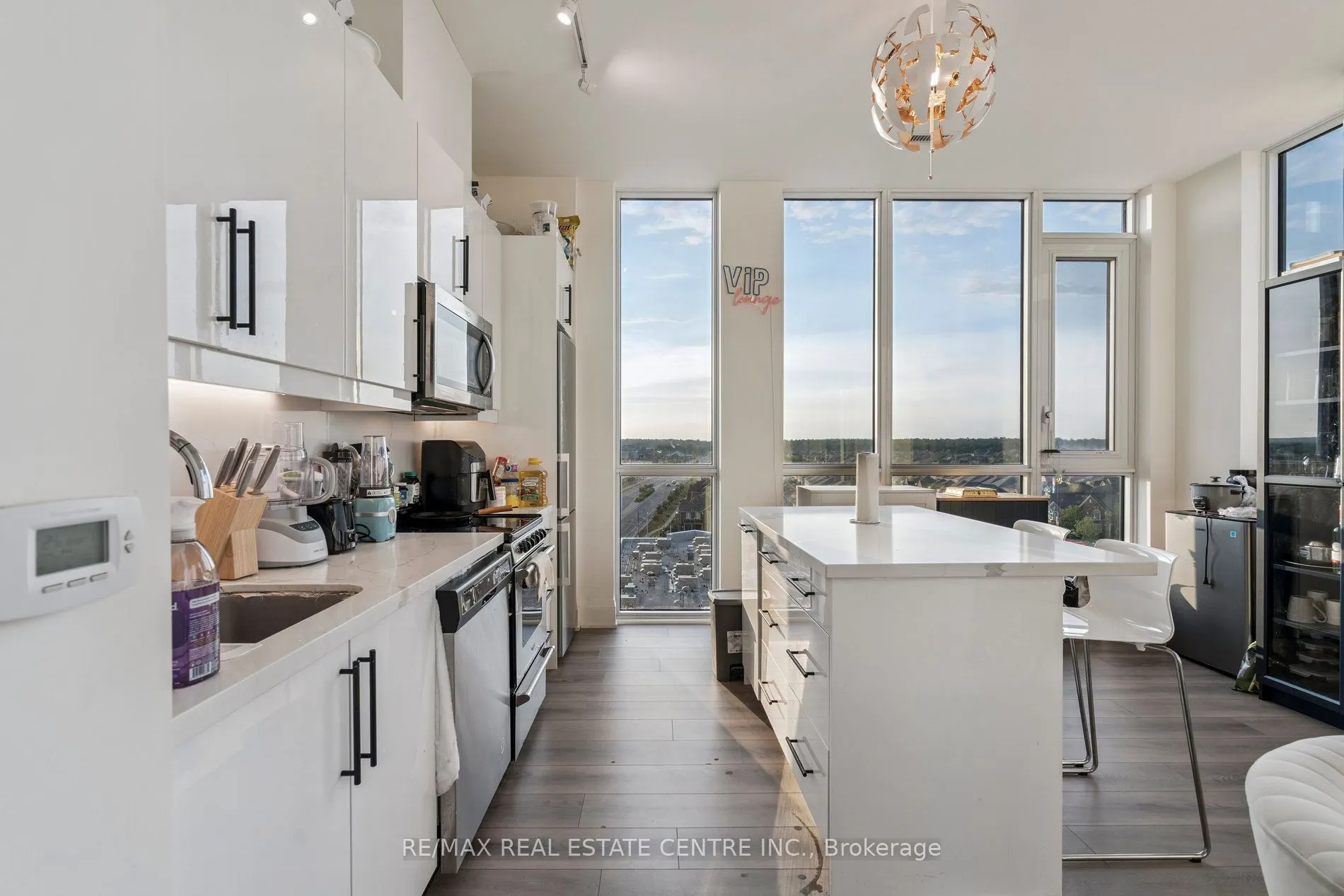 509 Dundas Street, #804