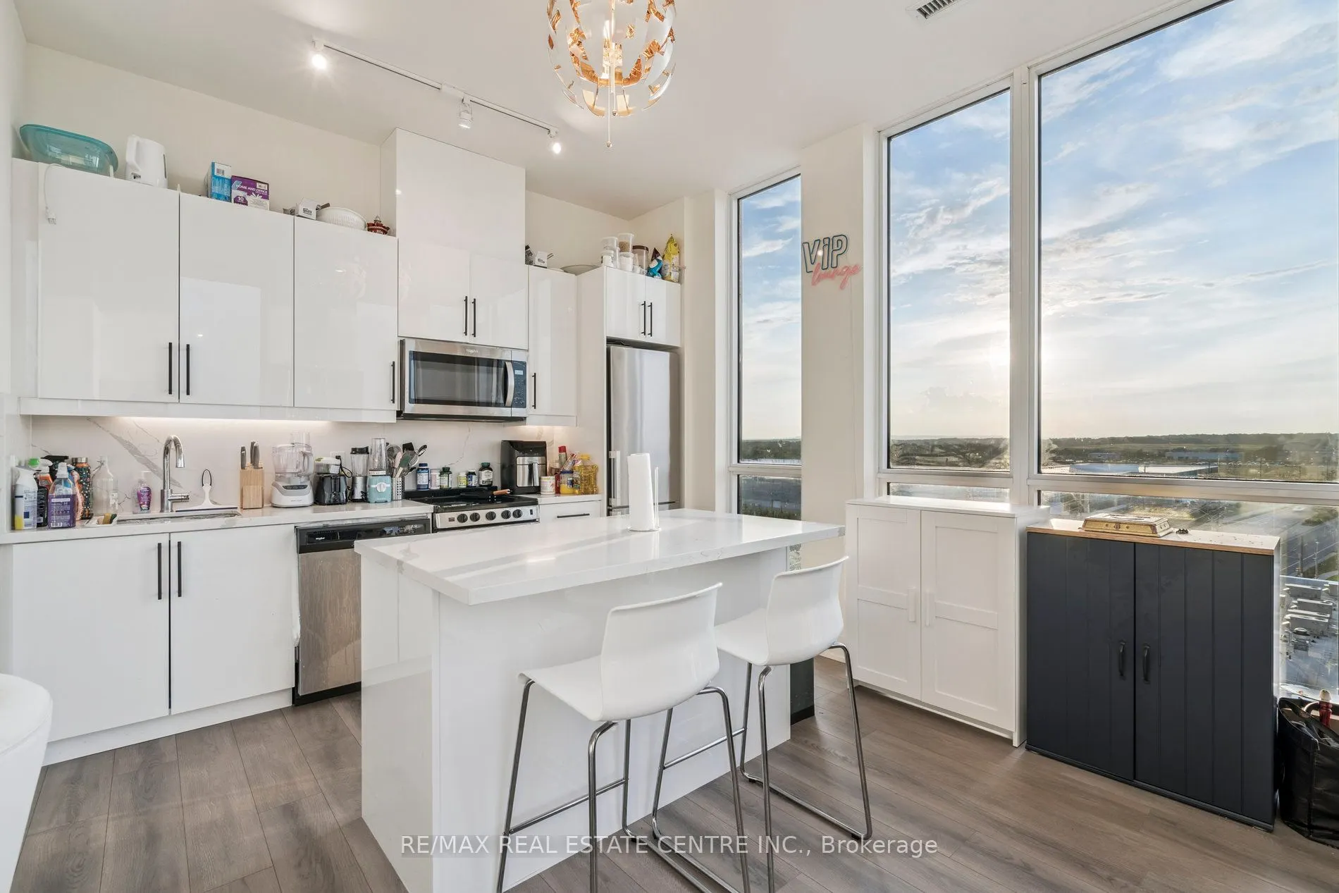 509 Dundas Street, #804