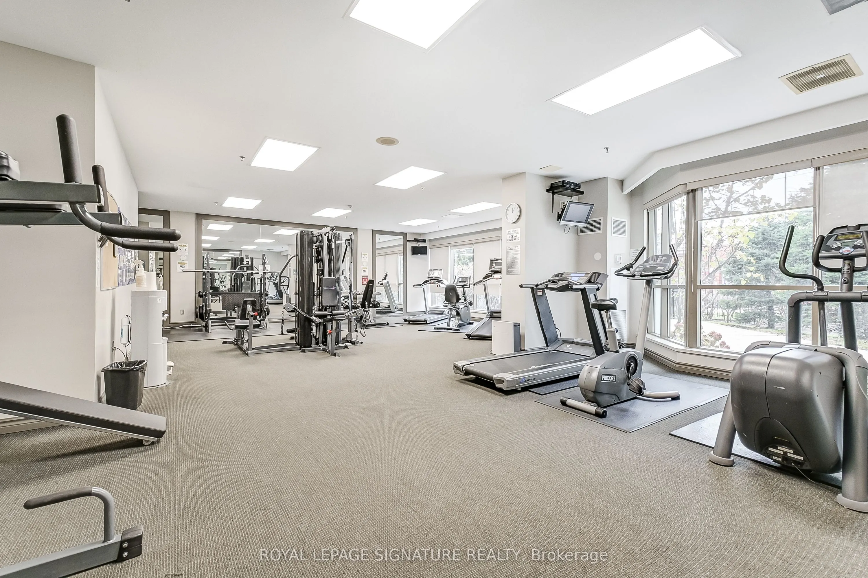 75 King Street E, #1105