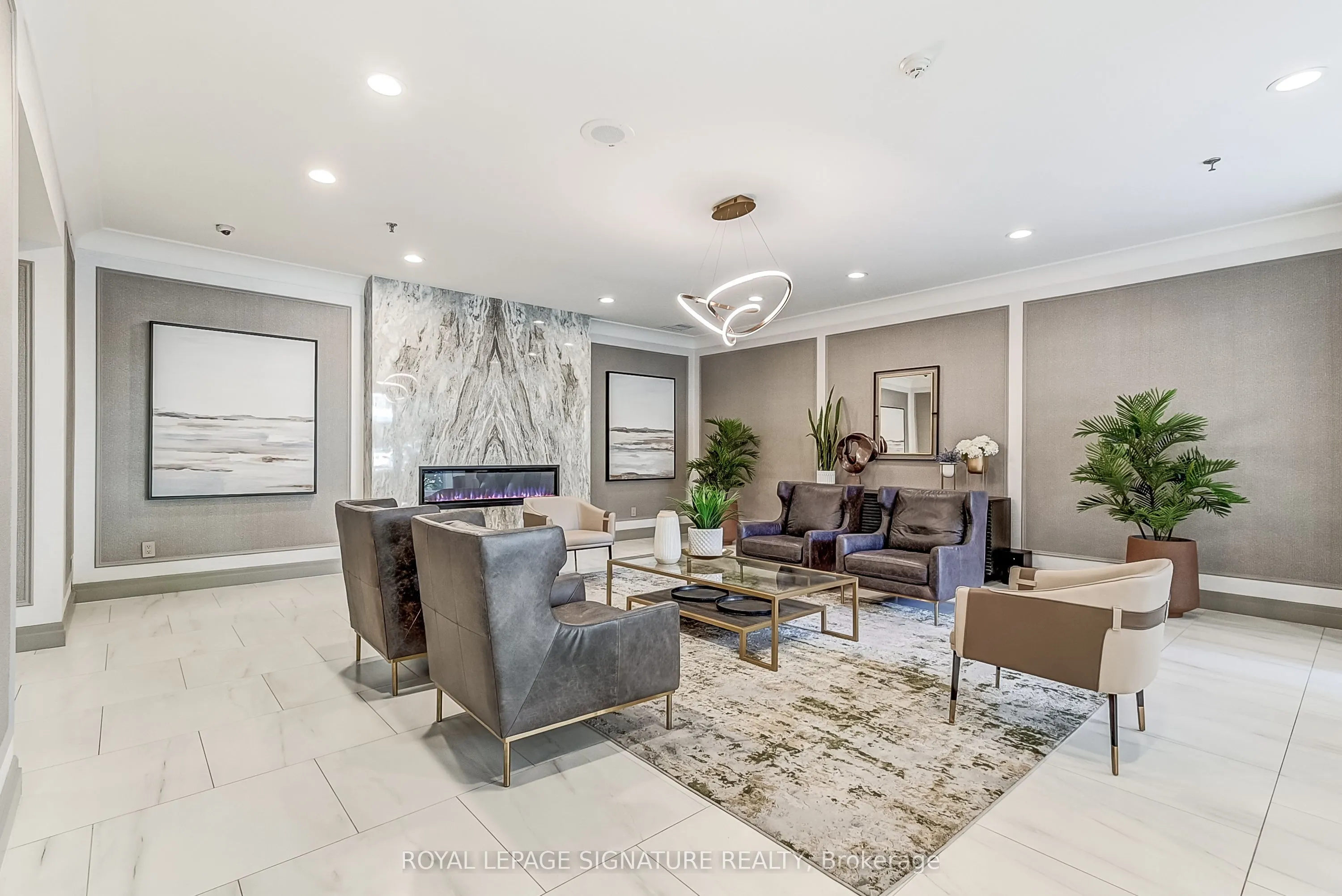 75 King Street E, #1105
